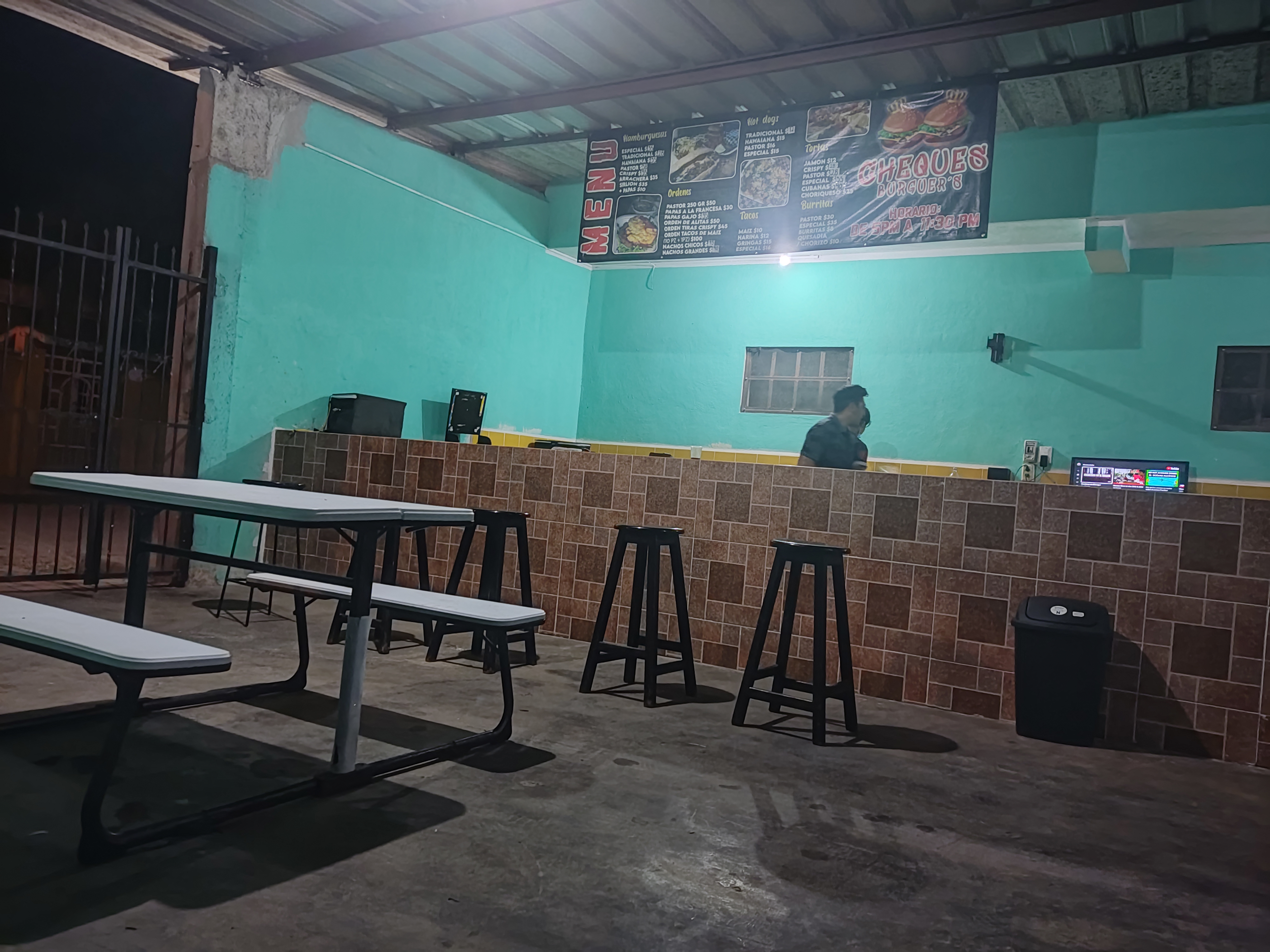 Cheques Burger's image 3