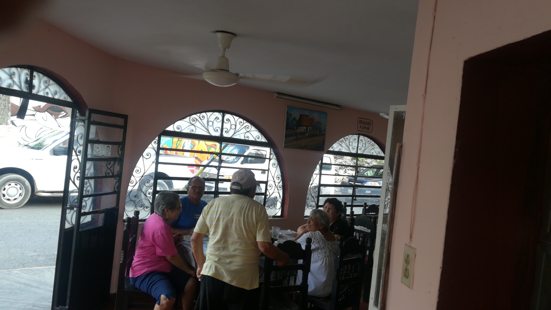 MIMI RESTAURANT image 4