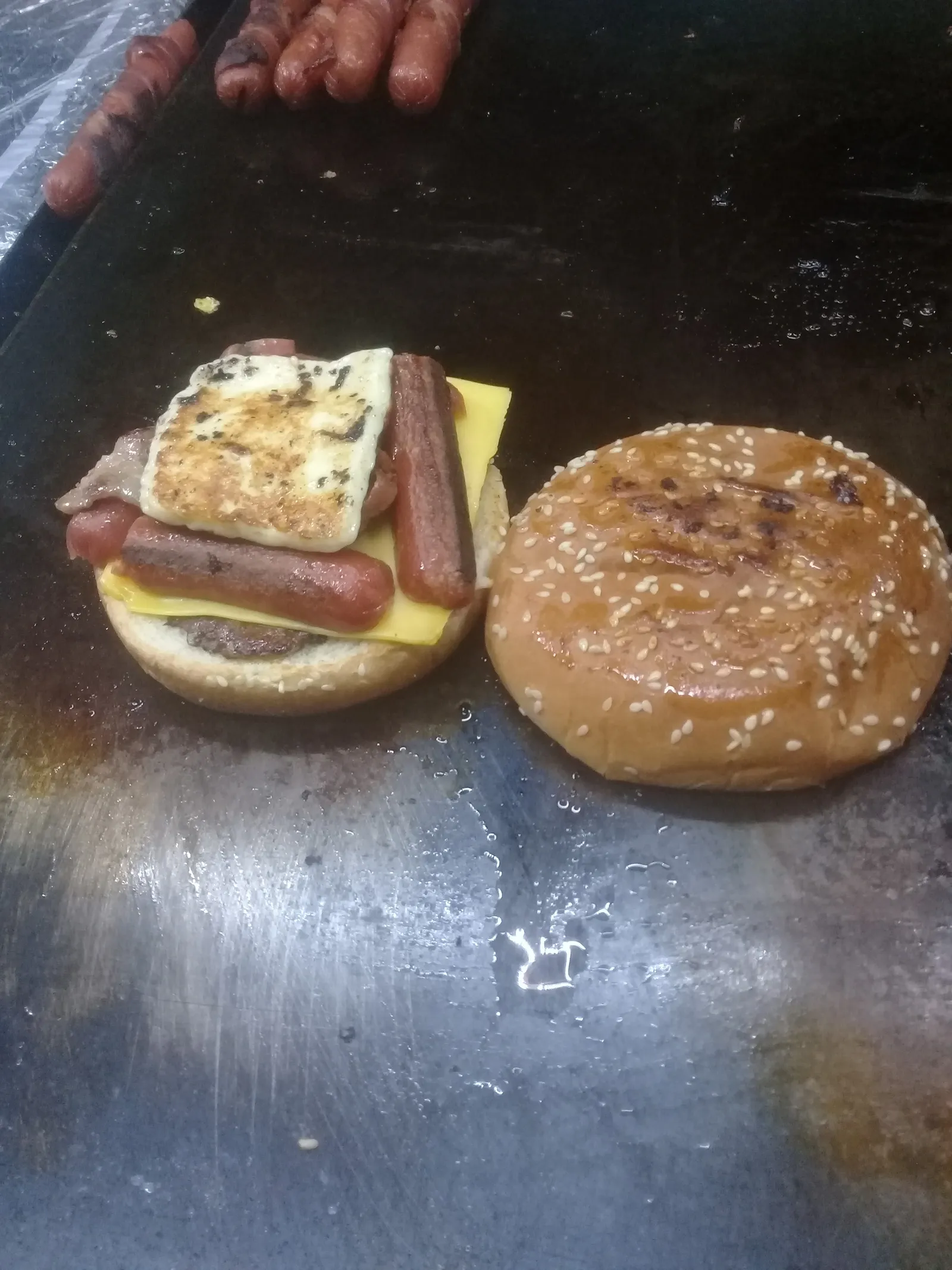Hot dog's Jon y ady image 7