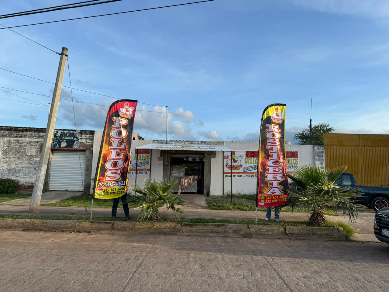 Rosticeria El pollo Chelis image 3