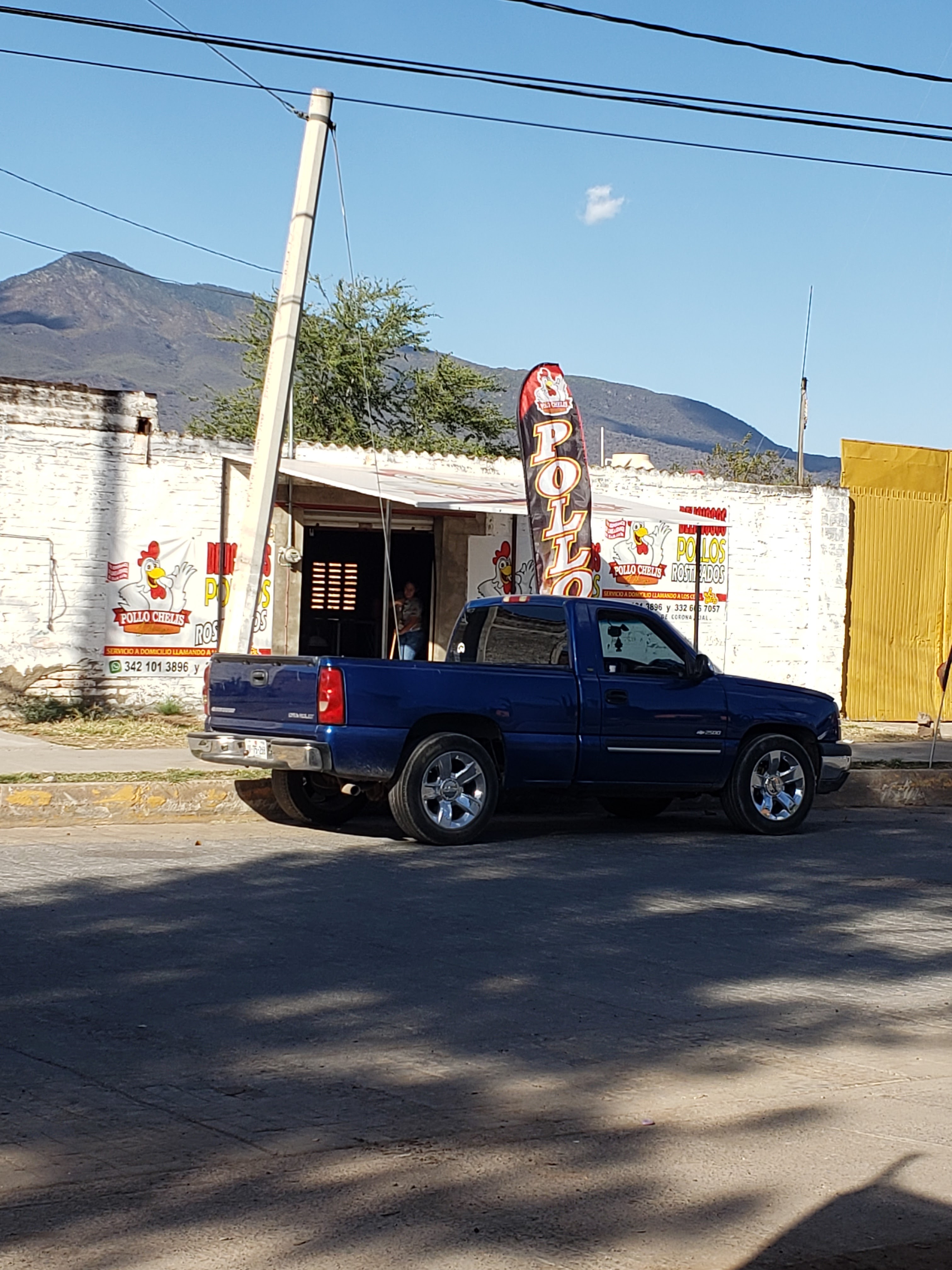 Rosticeria El pollo Chelis image 5