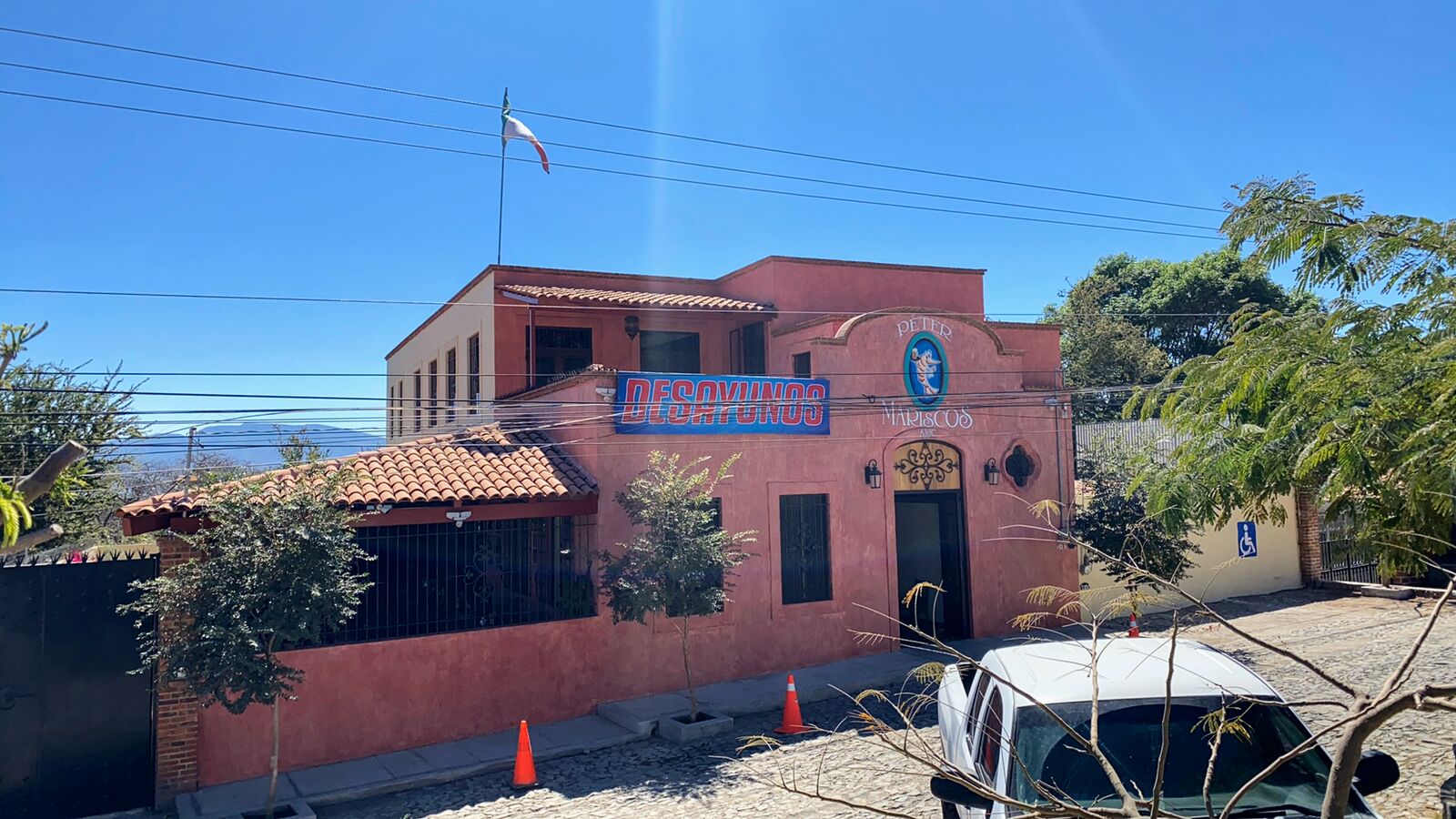 Mariscos Peter image 3