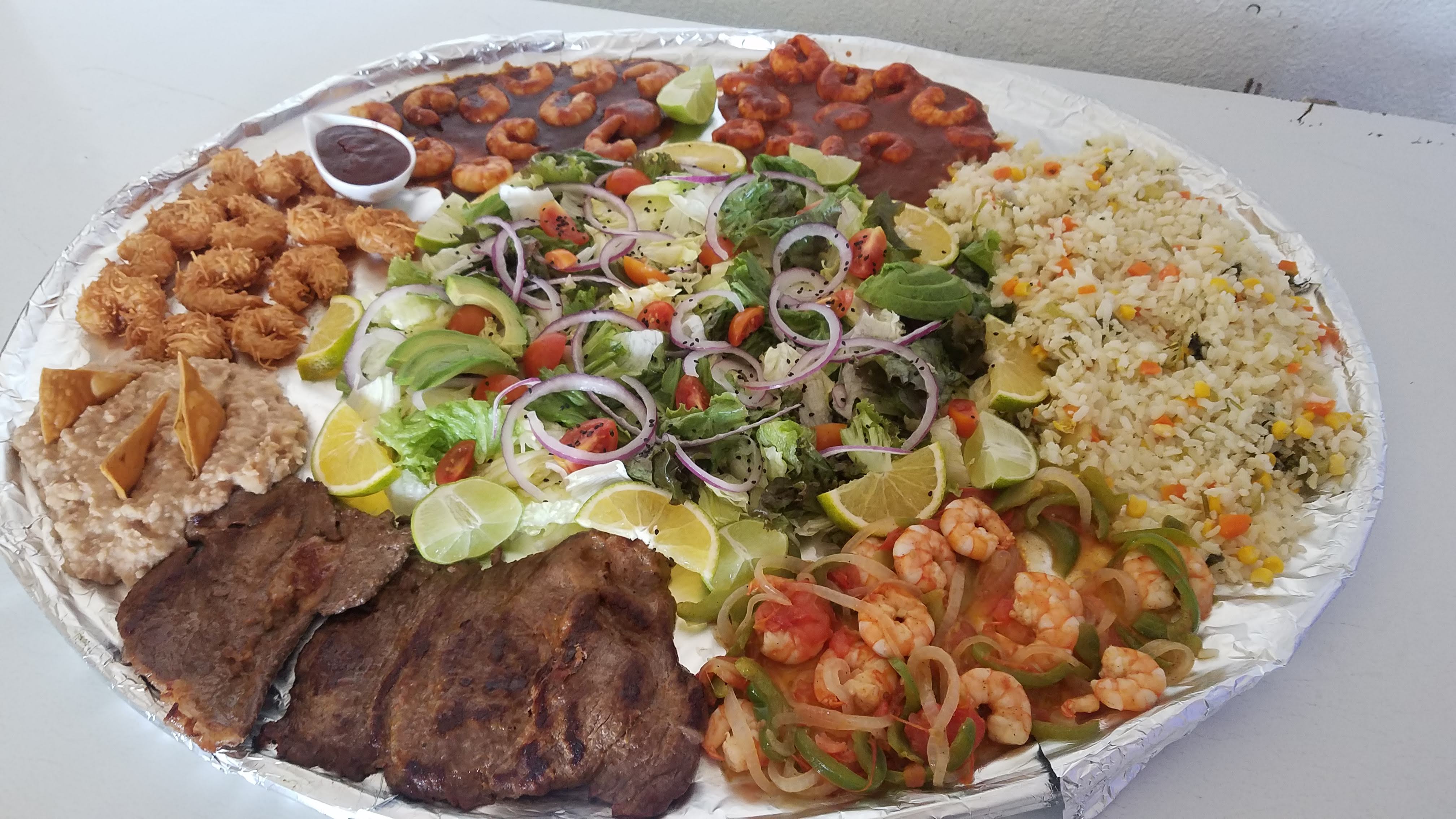 Mariscos Villamar image 9