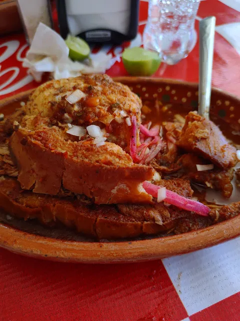 Birria Solano Restaurante image 4