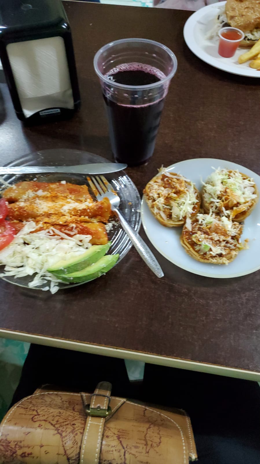 Loncheria Rosa image 5