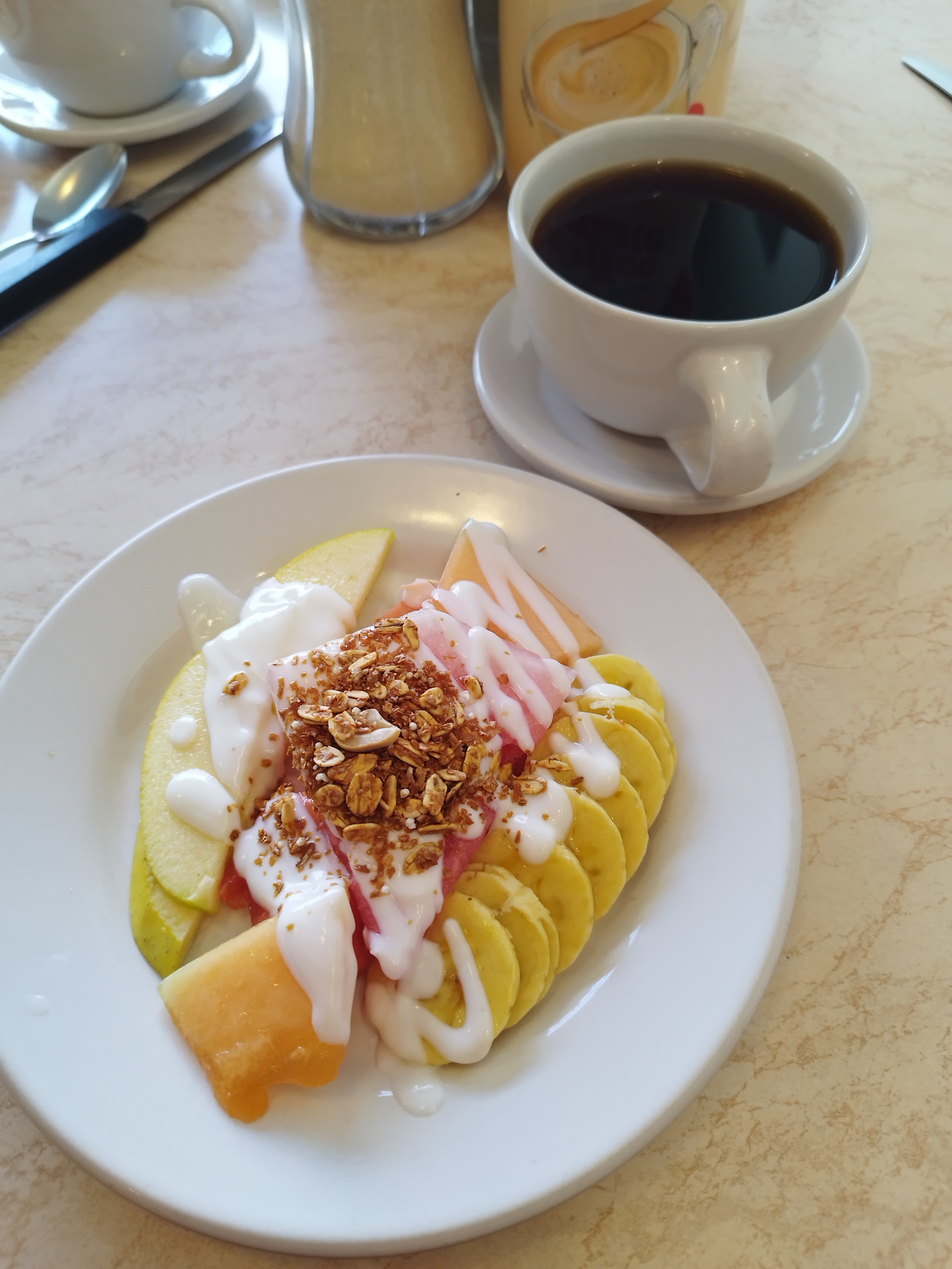 Café Colonial image 8