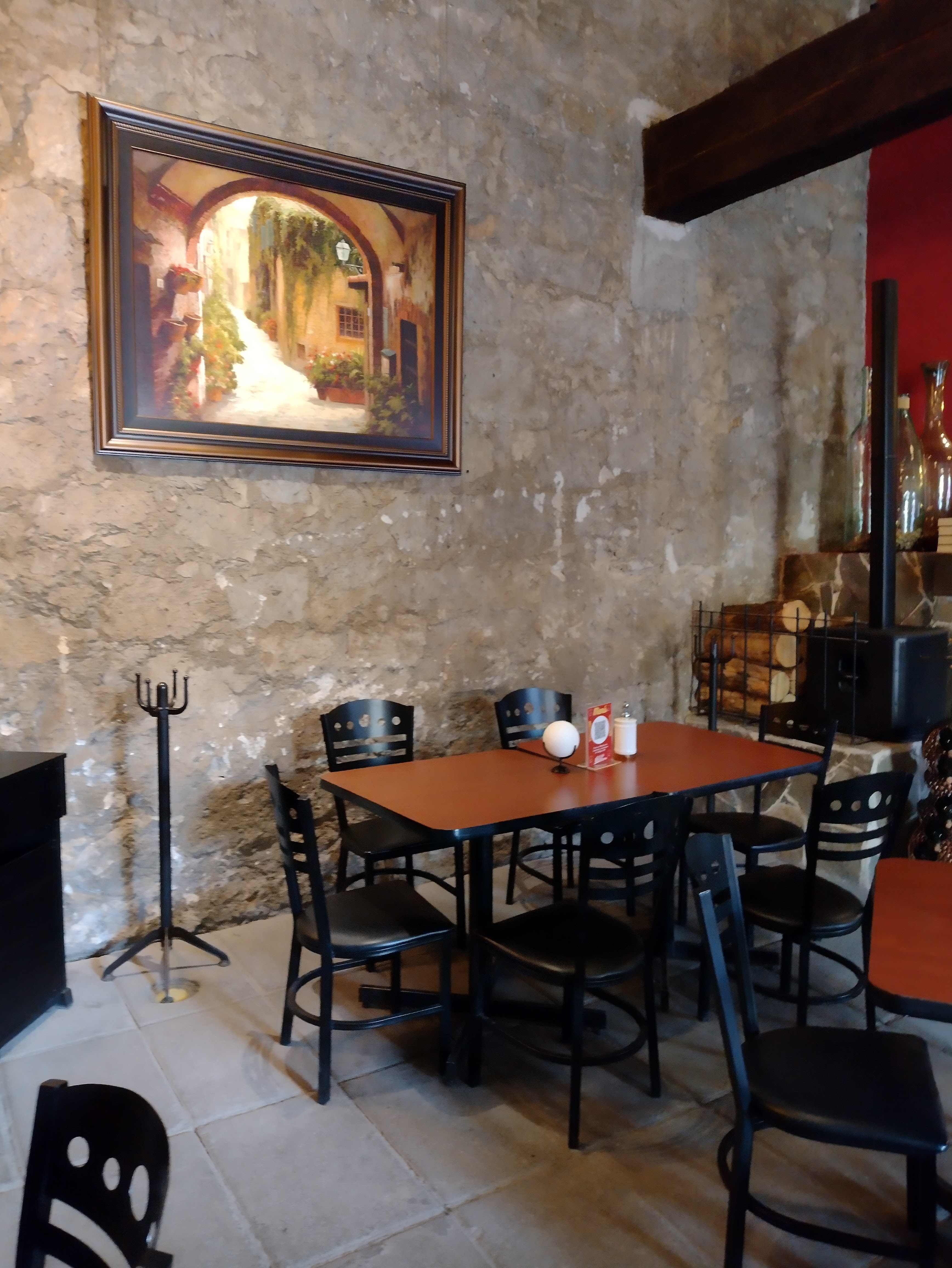 Cafe Roma Restaurant image 7