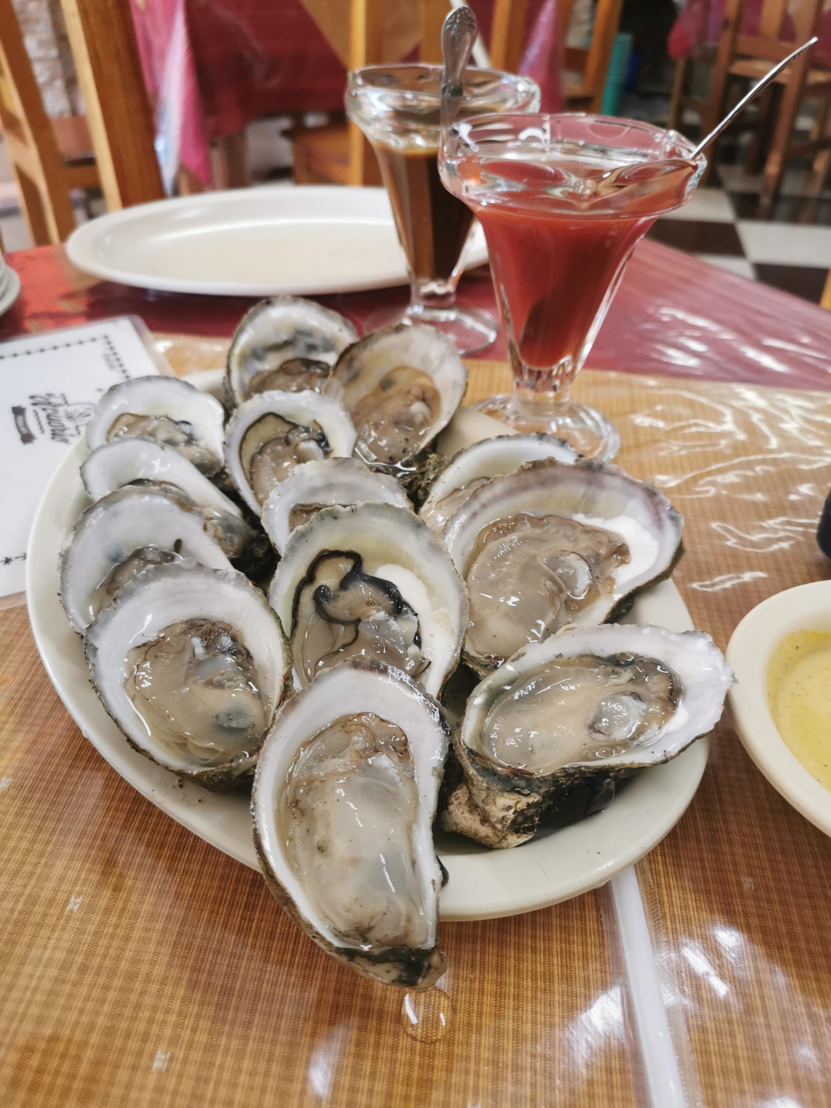 Restaurante De Mariscos "El Acuario". image 2