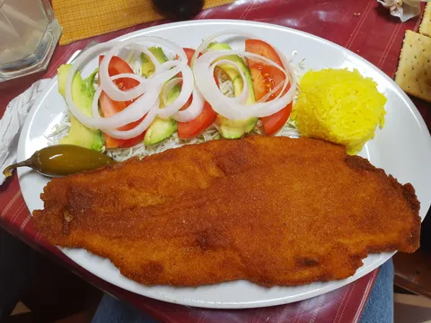 Restaurante De Mariscos "El Acuario". image 8