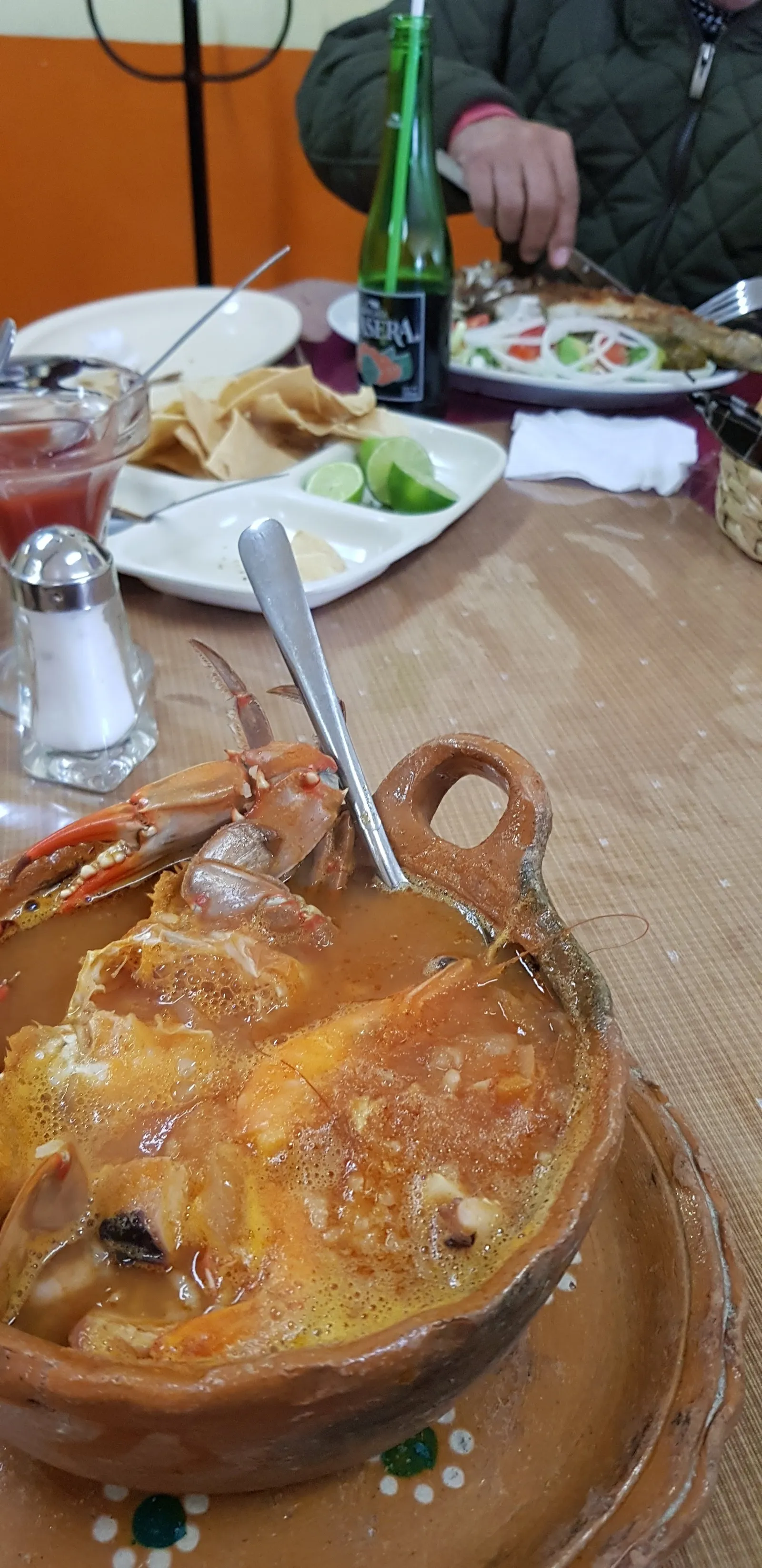 Restaurante De Mariscos "El Acuario". image 9