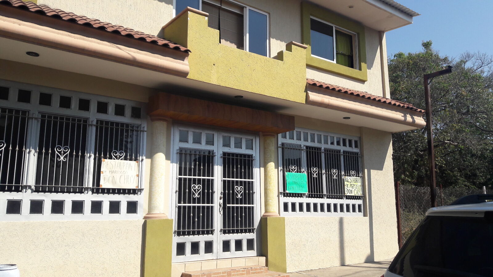 Carnes y Mariscos Don Chuy image 2