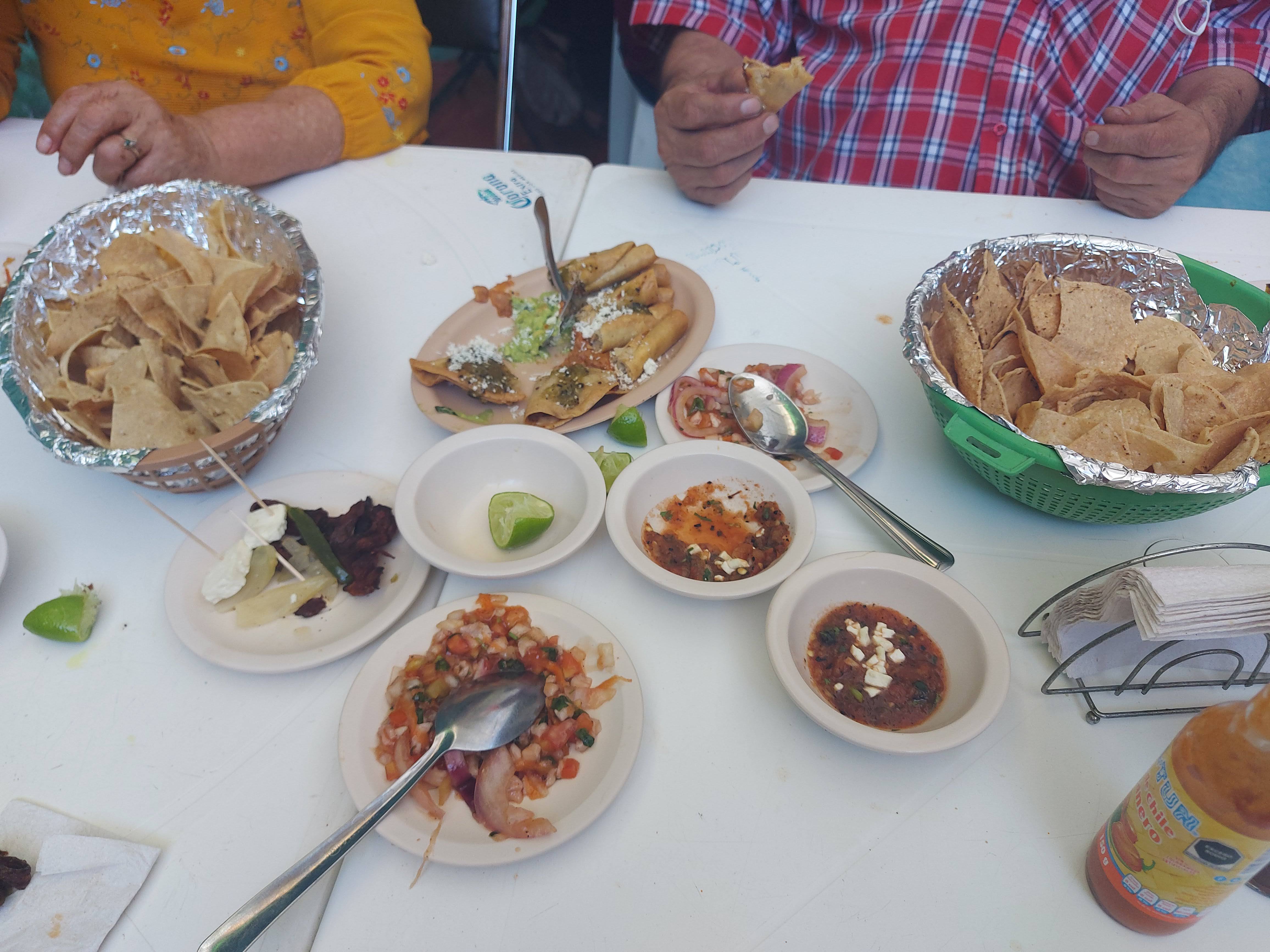 LA FIESTA Y SU OLA VERDE image 4