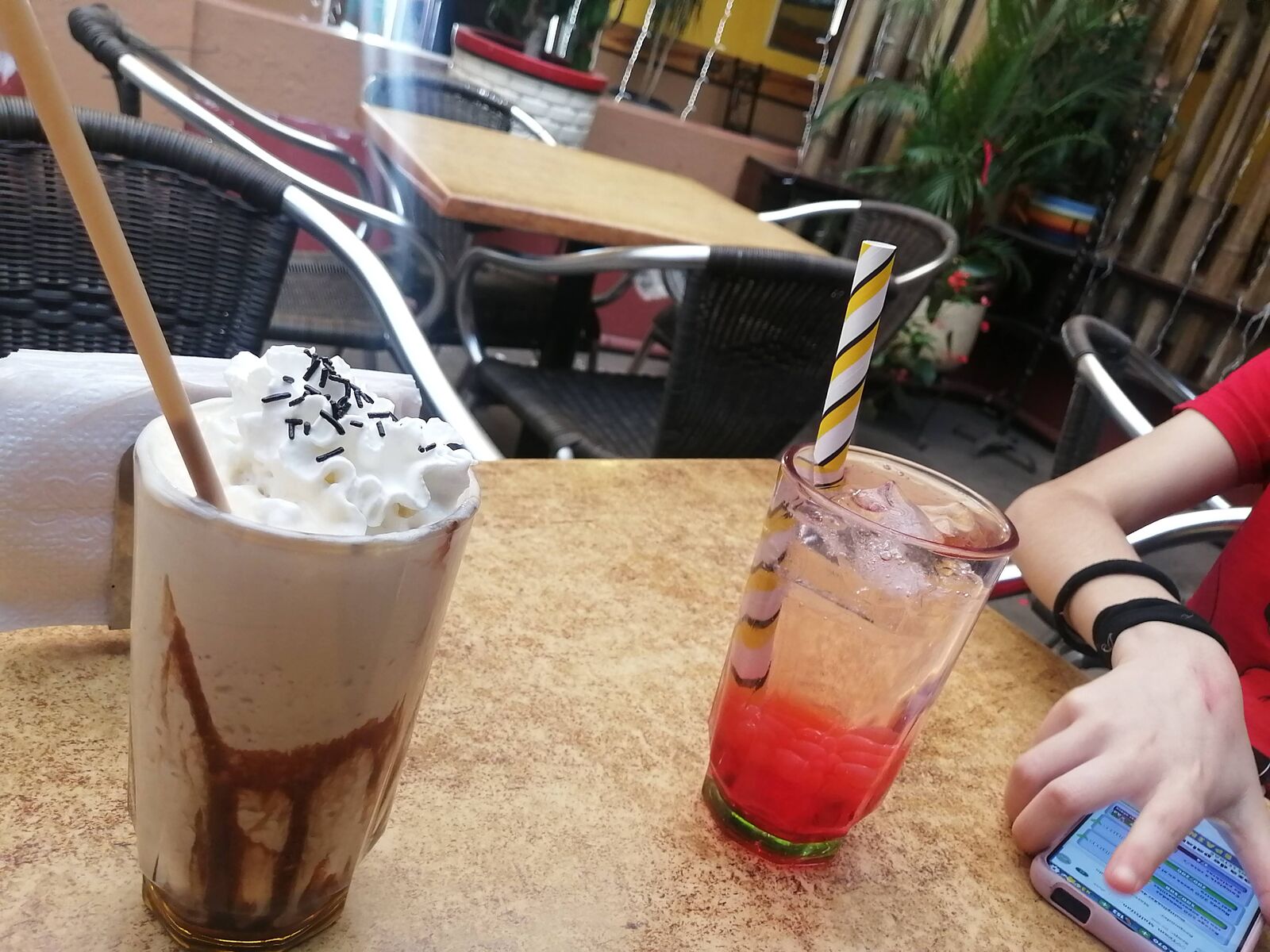 Sole Cafe image 2