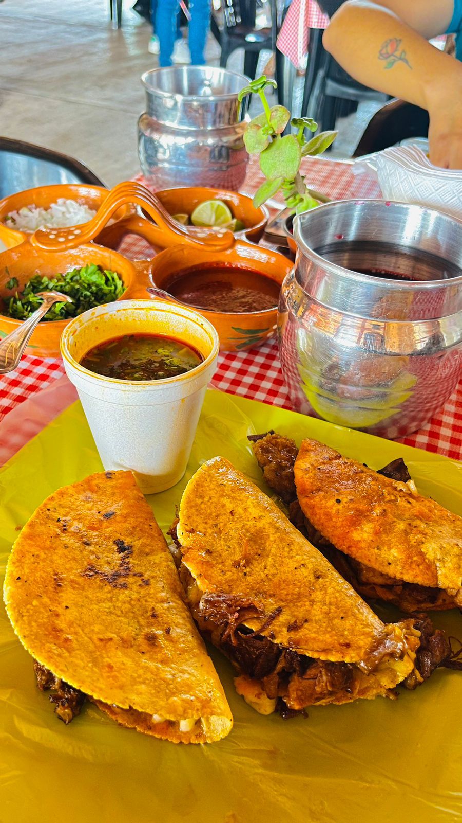 Birrieria "LA CABAÑA" image 1