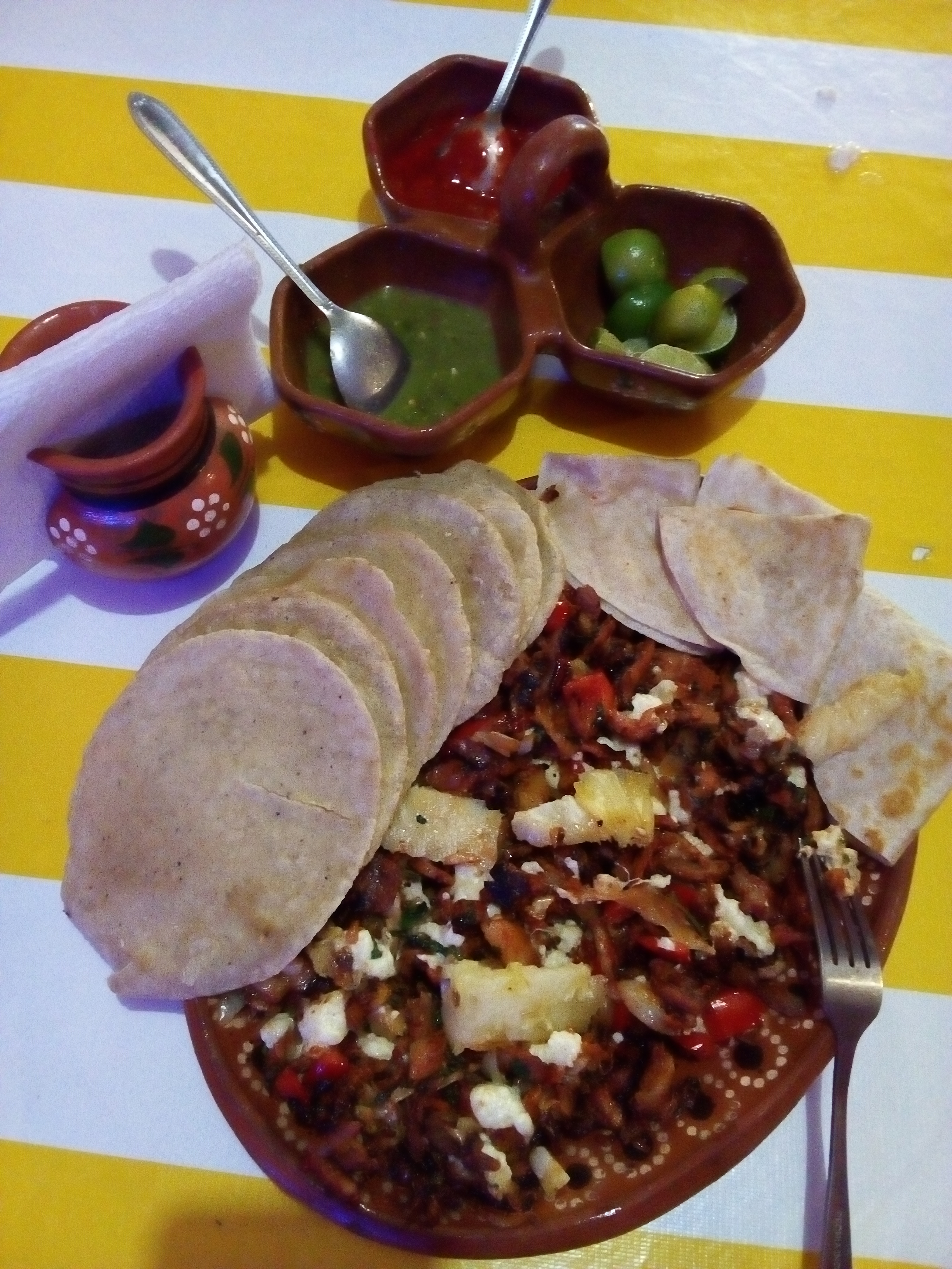 Tacos Árabes La Parrilla image 6