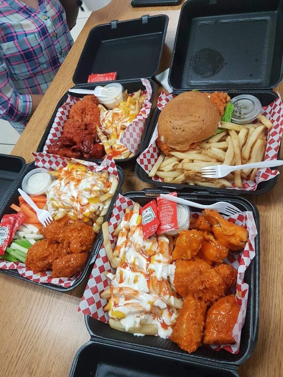 Macoy’s Wings House image 5