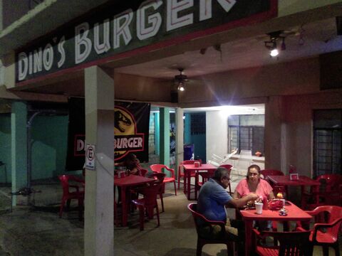 Dinos Burguer image 8