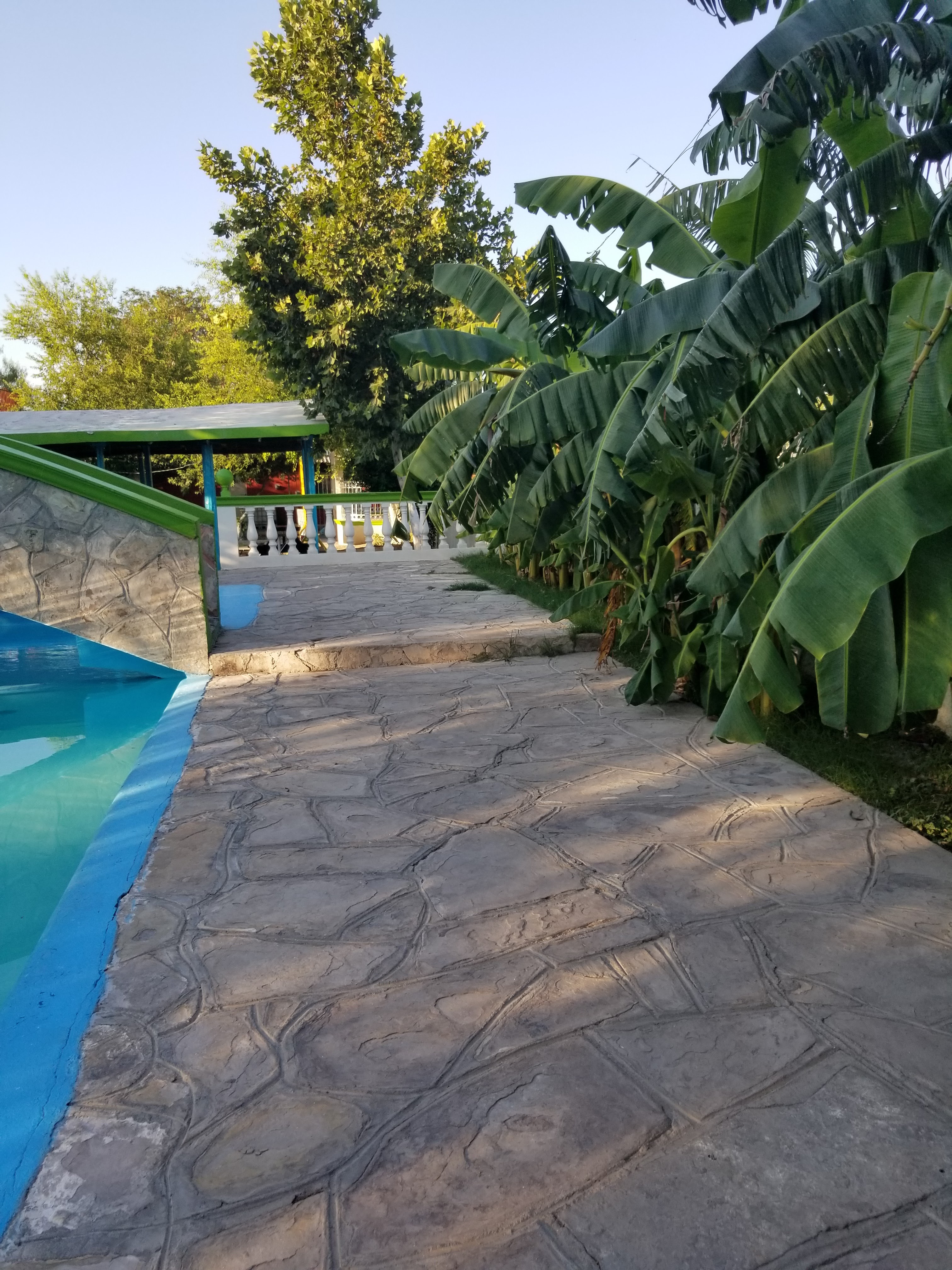 Alberca Las Gemelas image 2