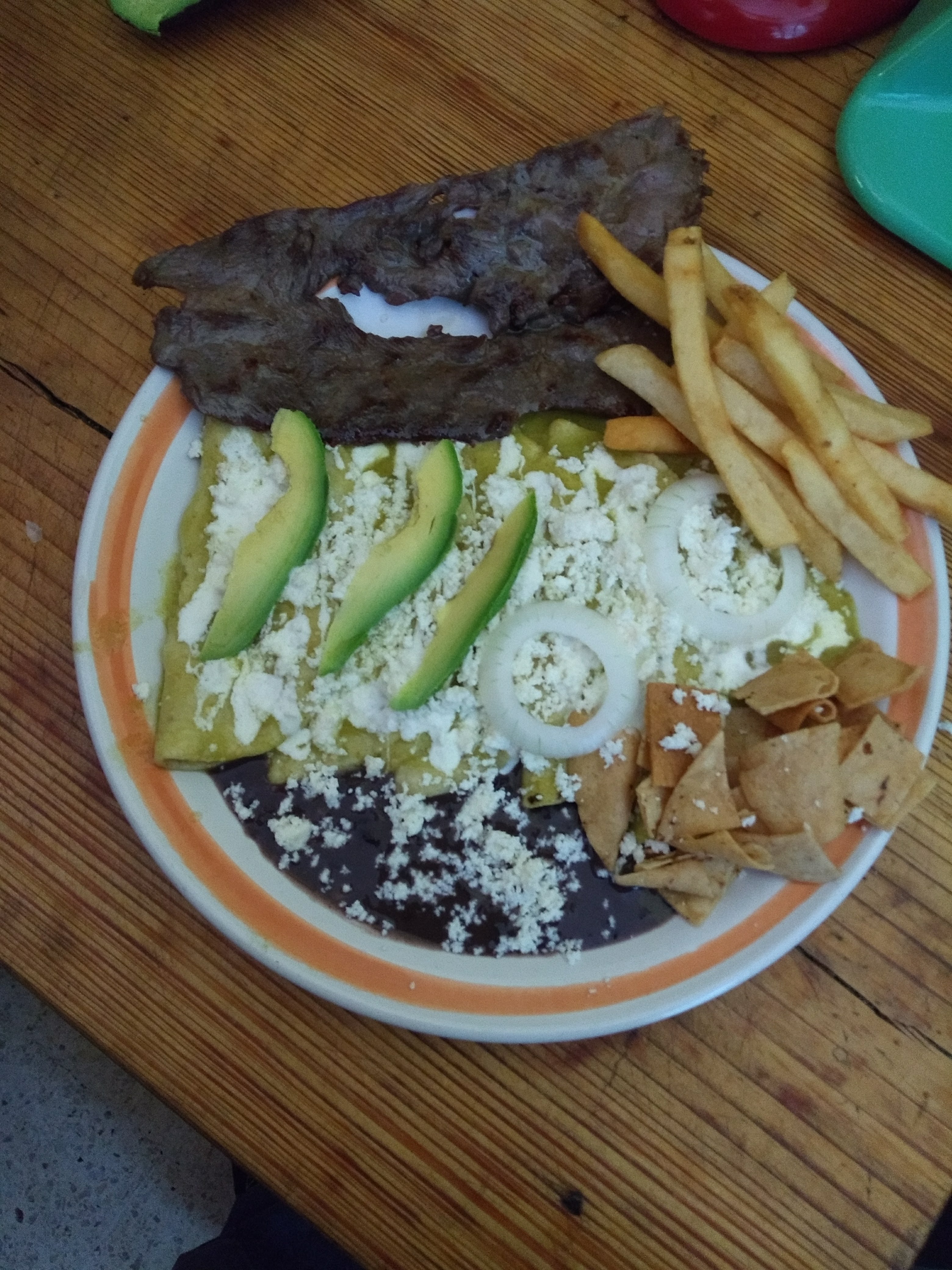 Restaurante tres estrellas image 1