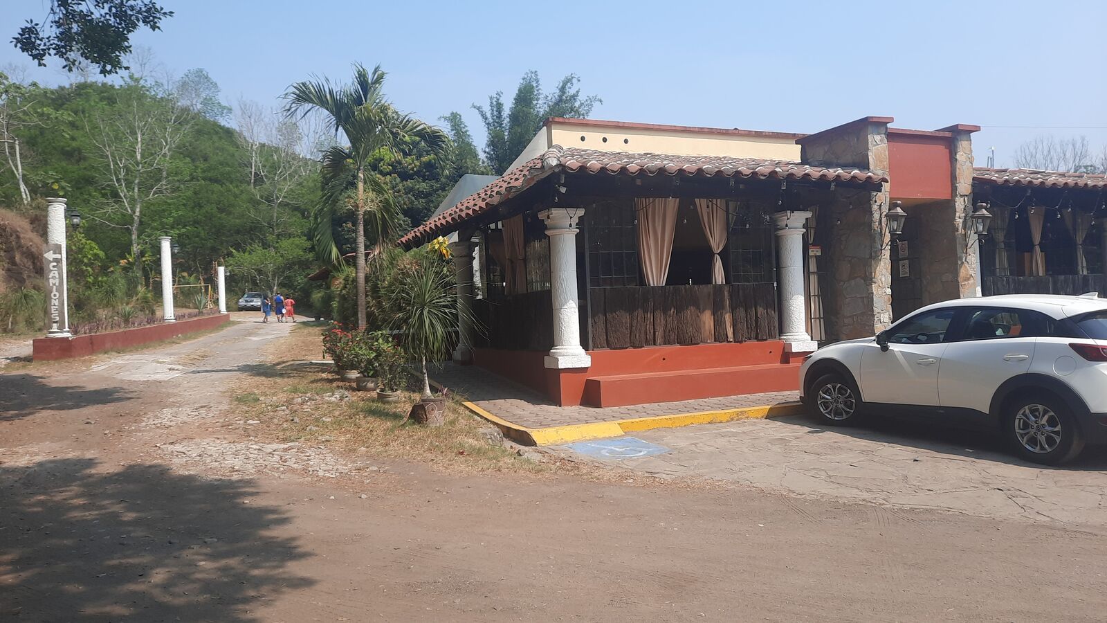 El Descanso image 7