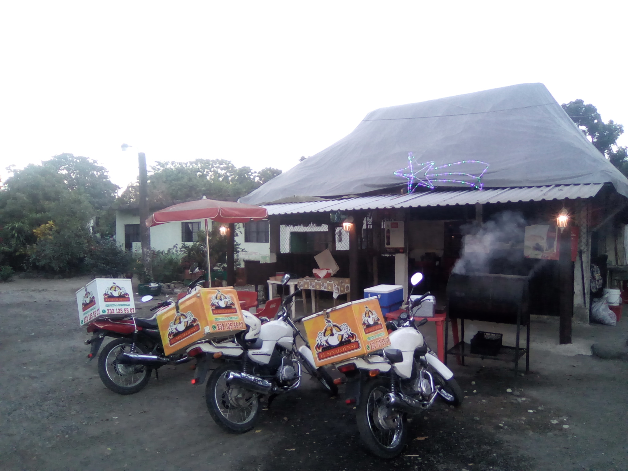 Pollos el sinaloense image 2