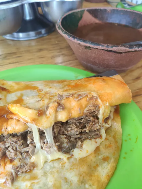 BIRRIA LA LINDA image 5