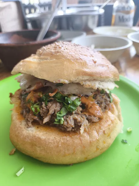 BIRRIA LA LINDA image 7