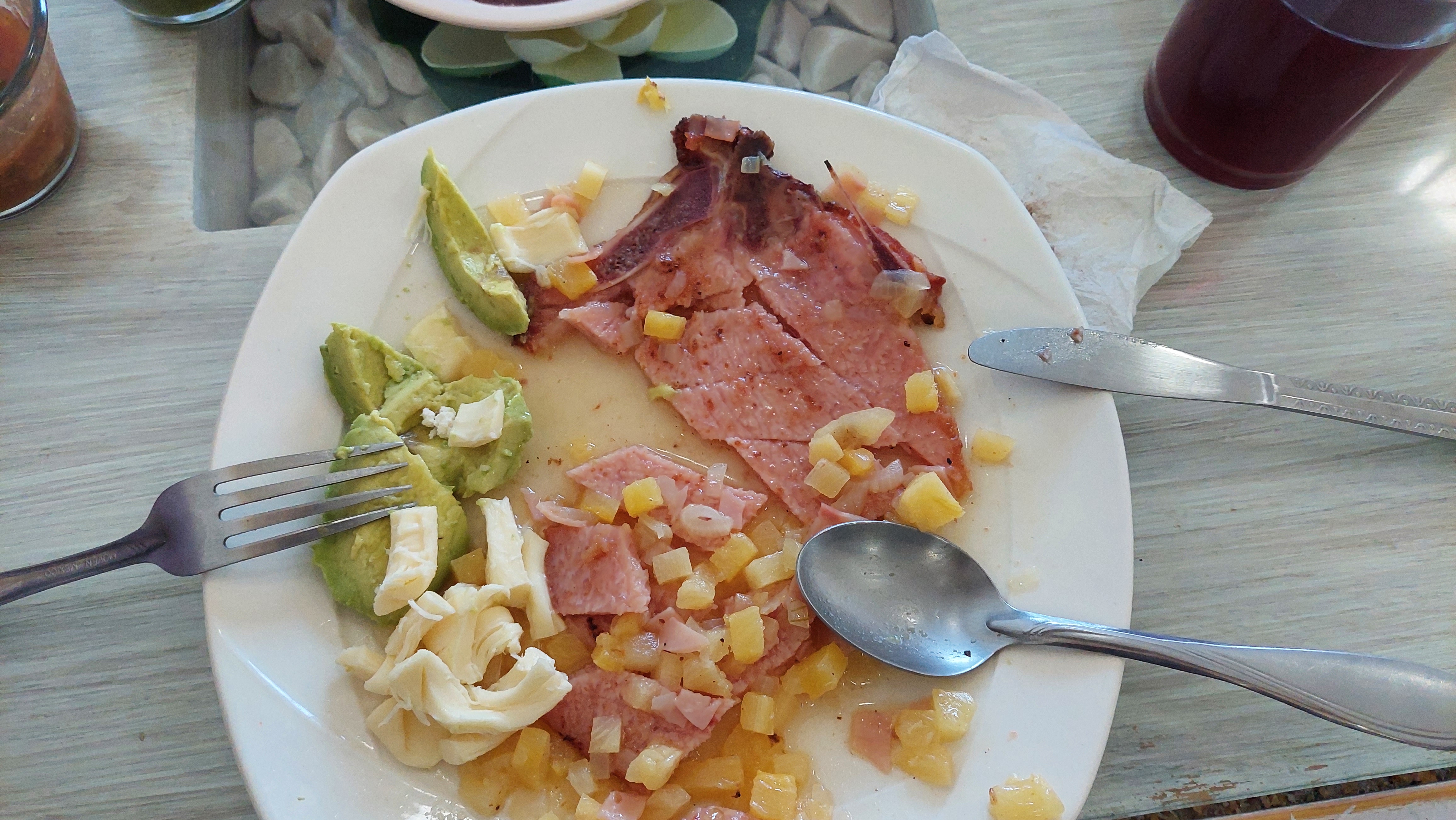 Tita y Abu Restaurant image 4