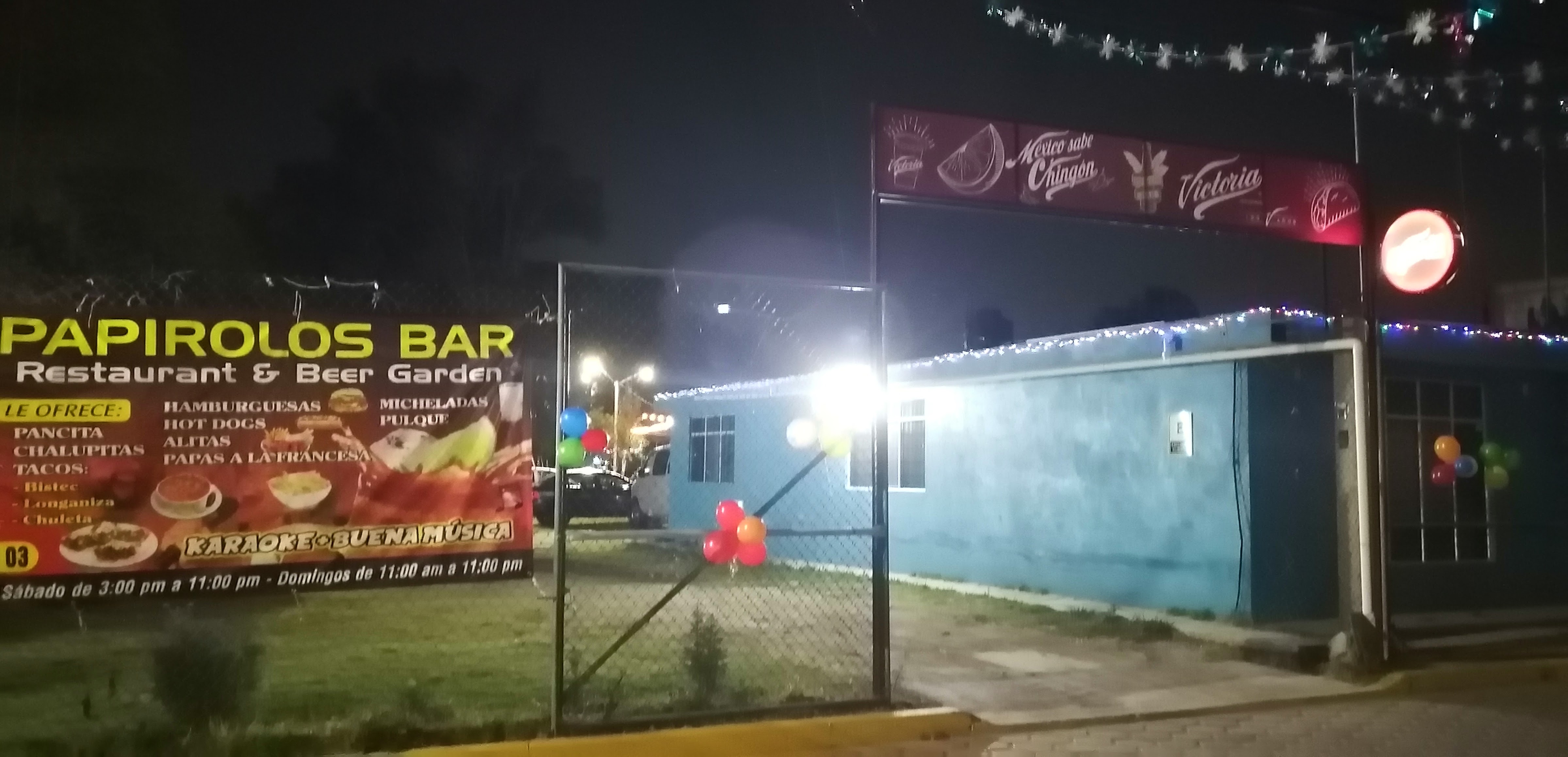 Papirolo's Bar Restaurant Beer Garden image 3