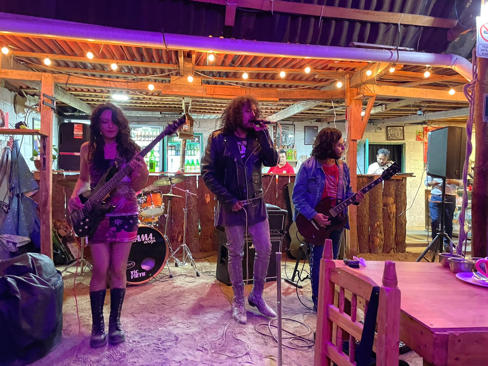 Papirolo's Bar Restaurant Beer Garden image 7