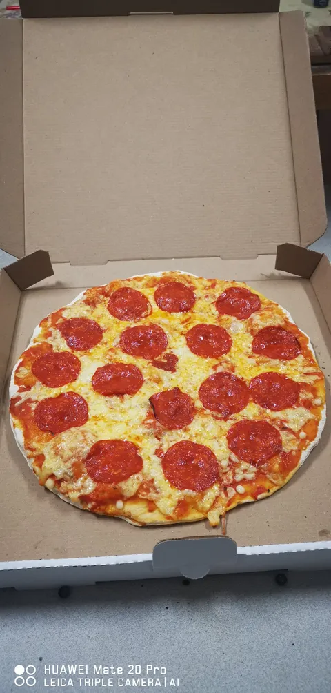 Romanos pizzas image 1