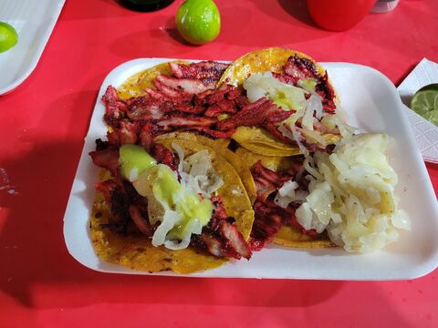 Armando Tacos Y Hamburguesas image 4
