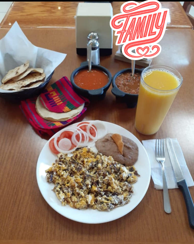 Los Ahijados image 2