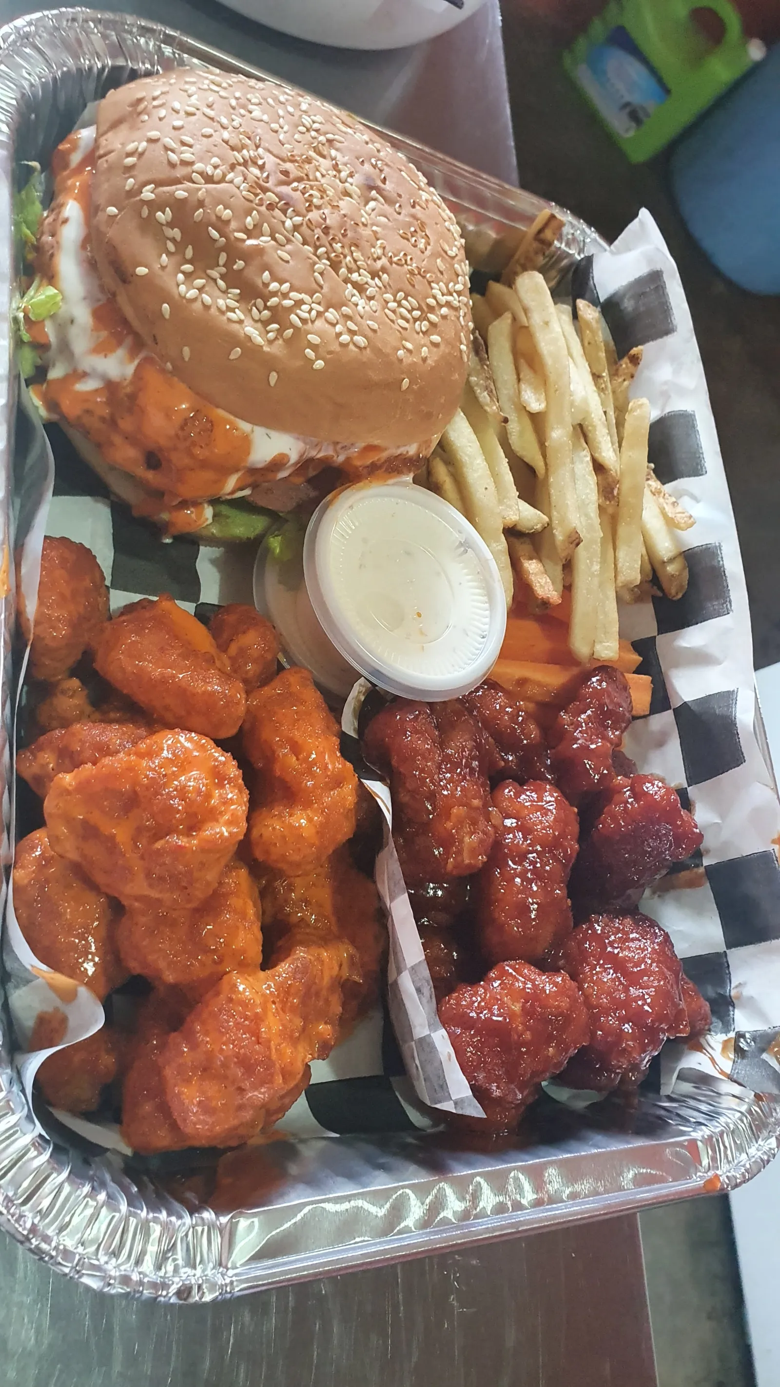 GOSA ALITAS Y BONELESS image 8