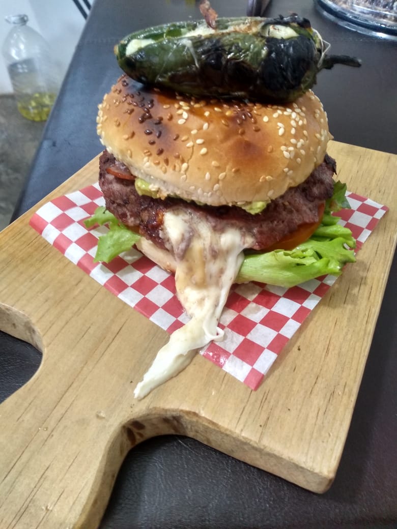 La casita de la hamburguesa mac image 3