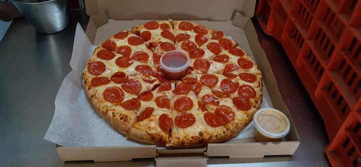 Romanas Pizza image 1