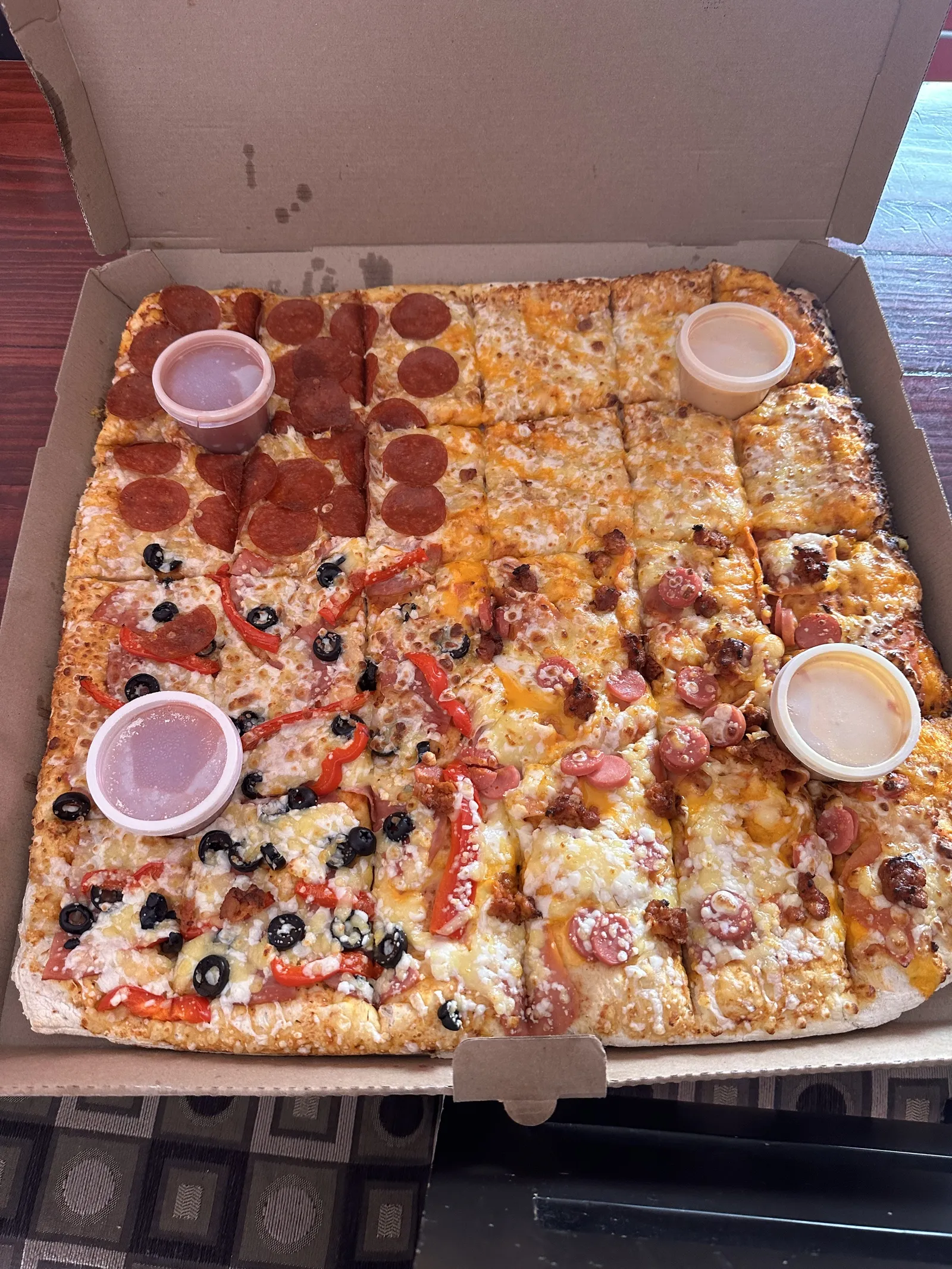 Romanas Pizza image 2