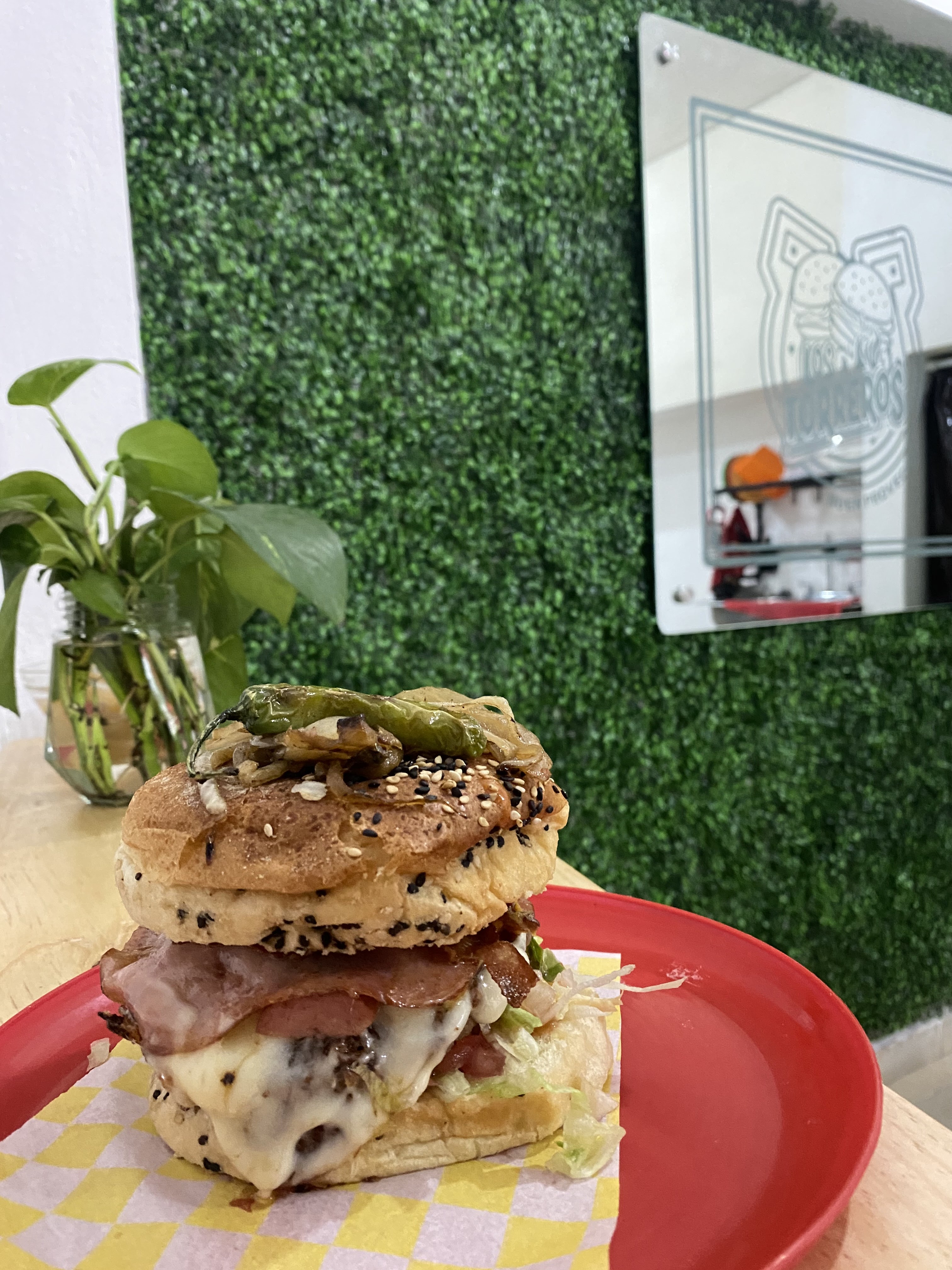 Hamburguesas los Torreros image 5