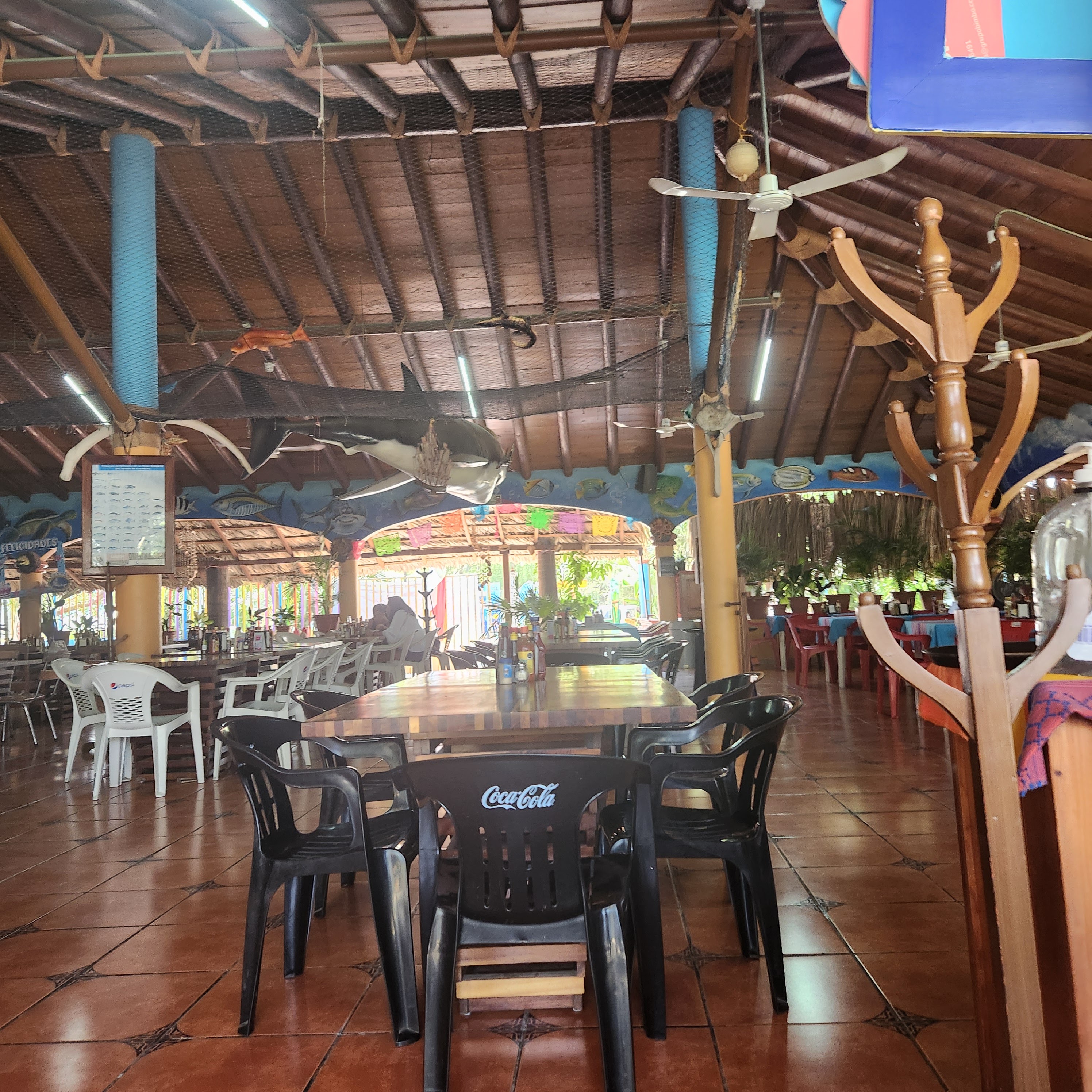 Marisqueria El Tiburón De La Costa image 4