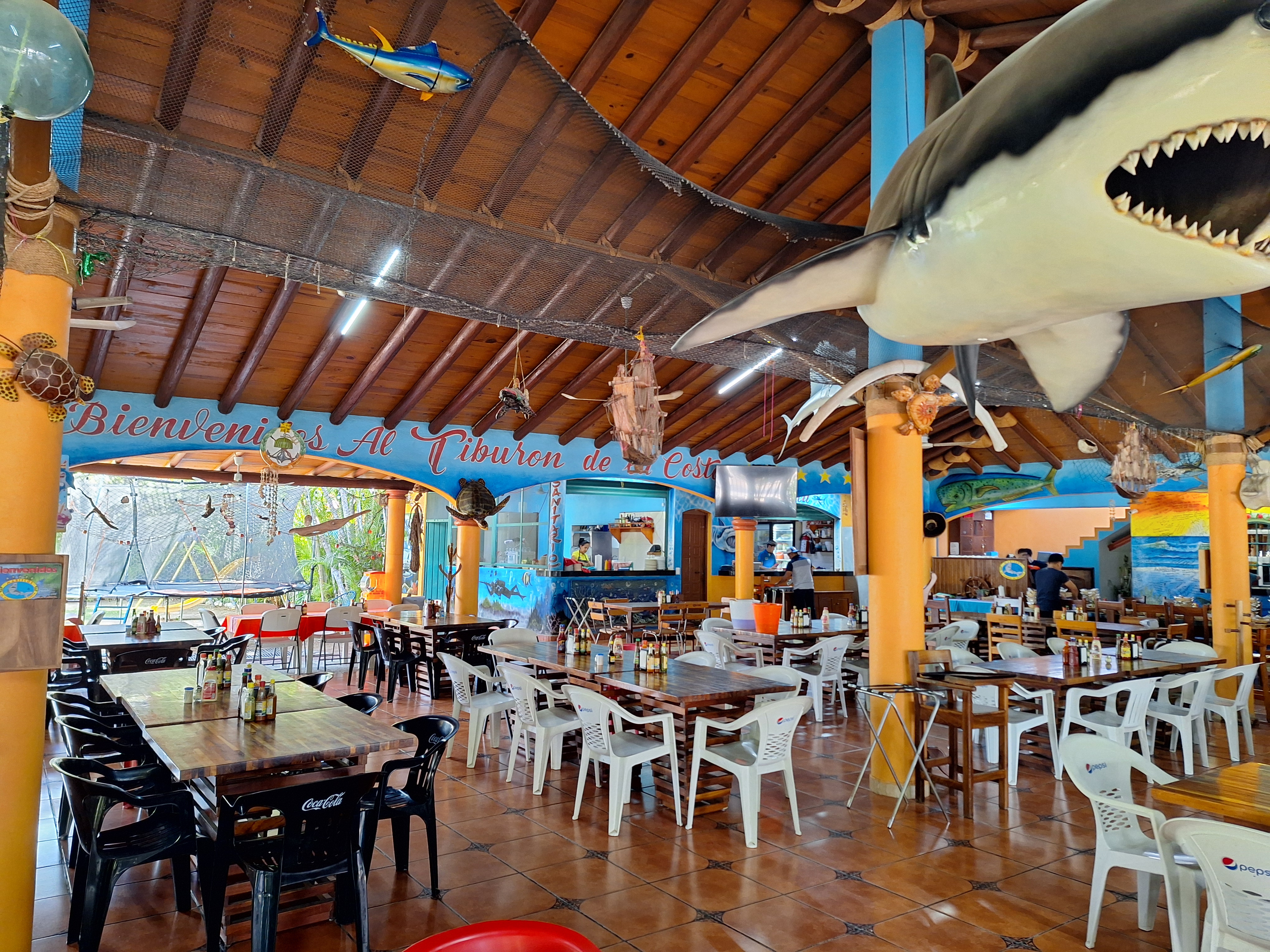 Marisqueria El Tiburón De La Costa image 5