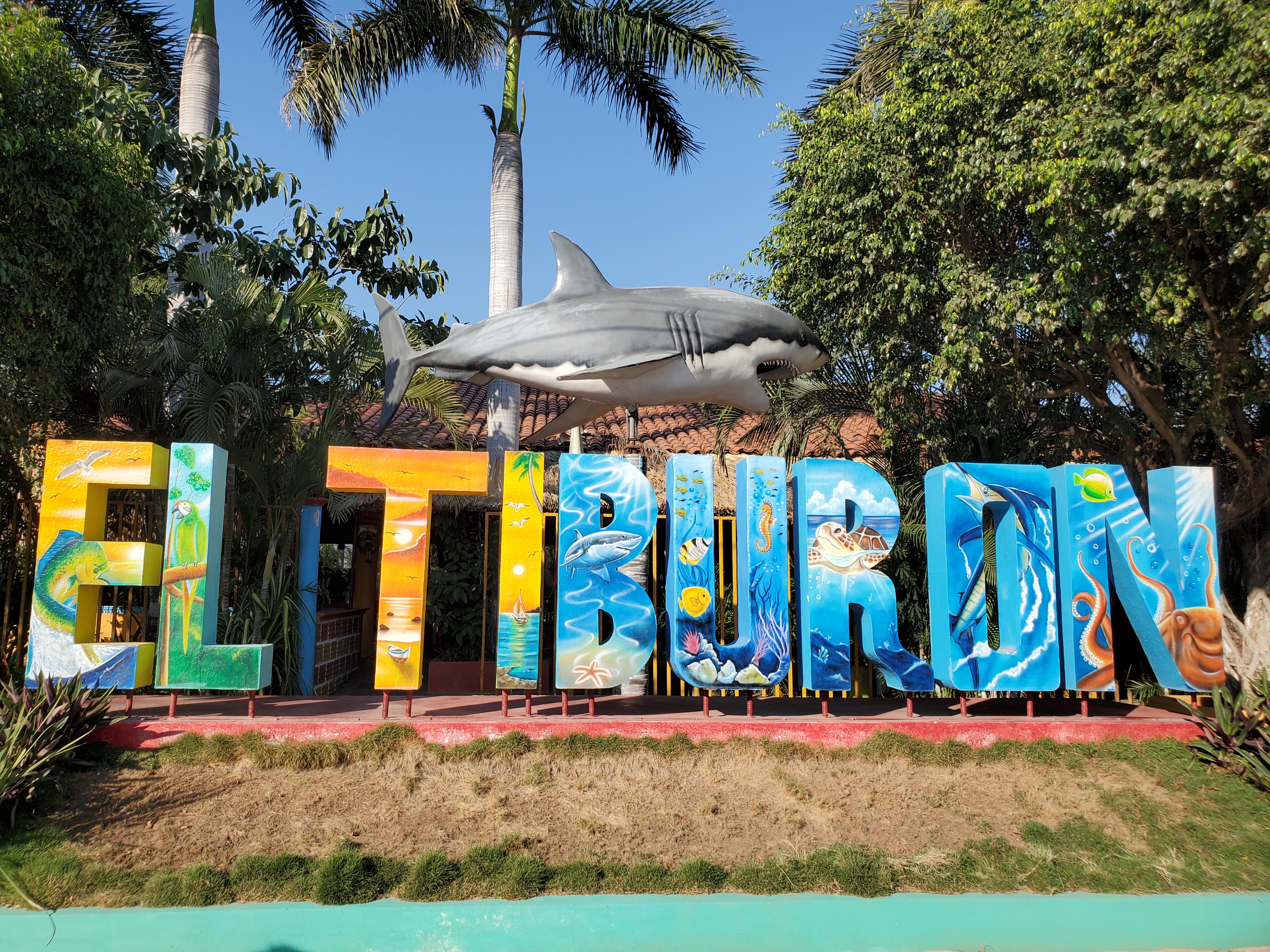Marisqueria El Tiburón De La Costa image 7