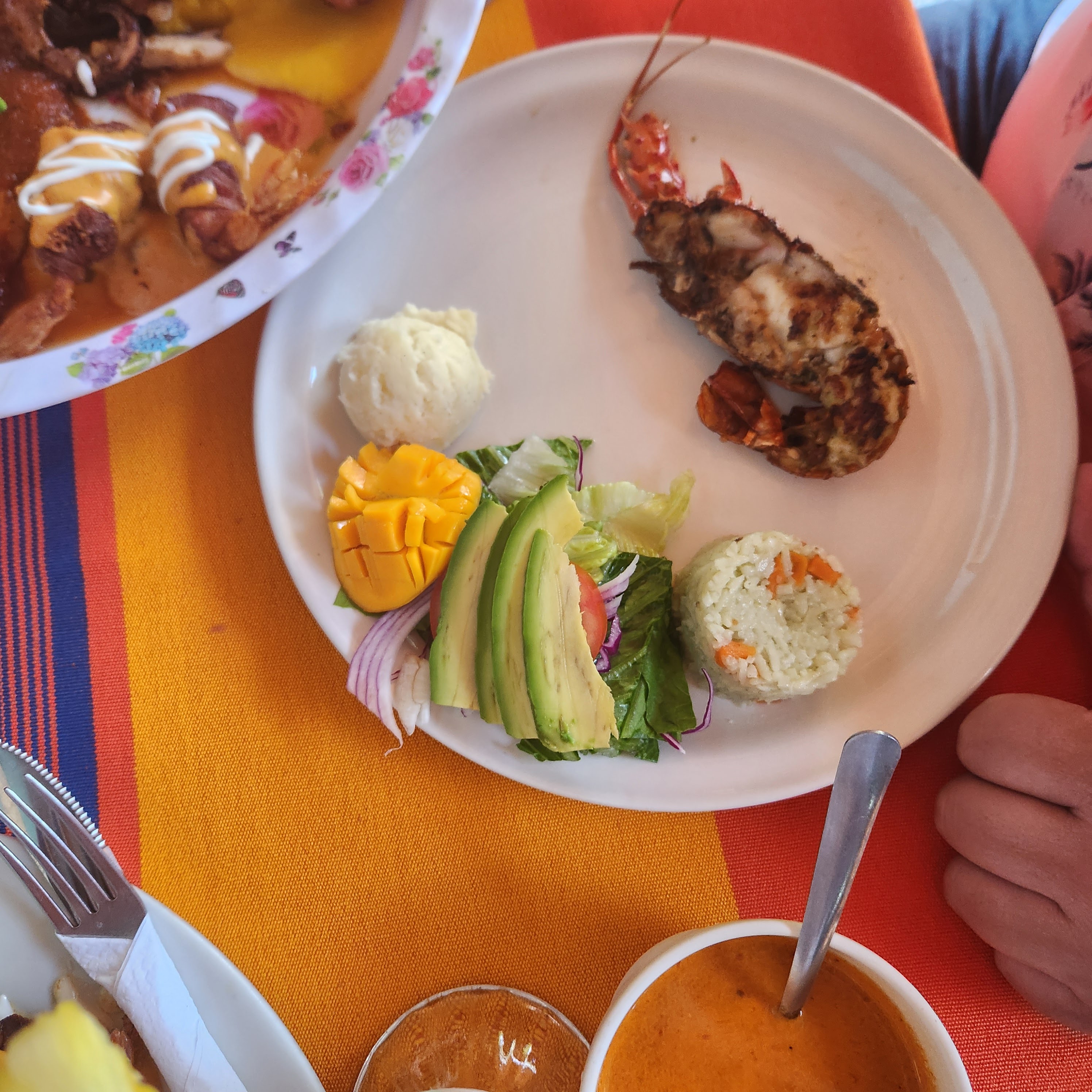 Marisqueria El Tiburón De La Costa image 8