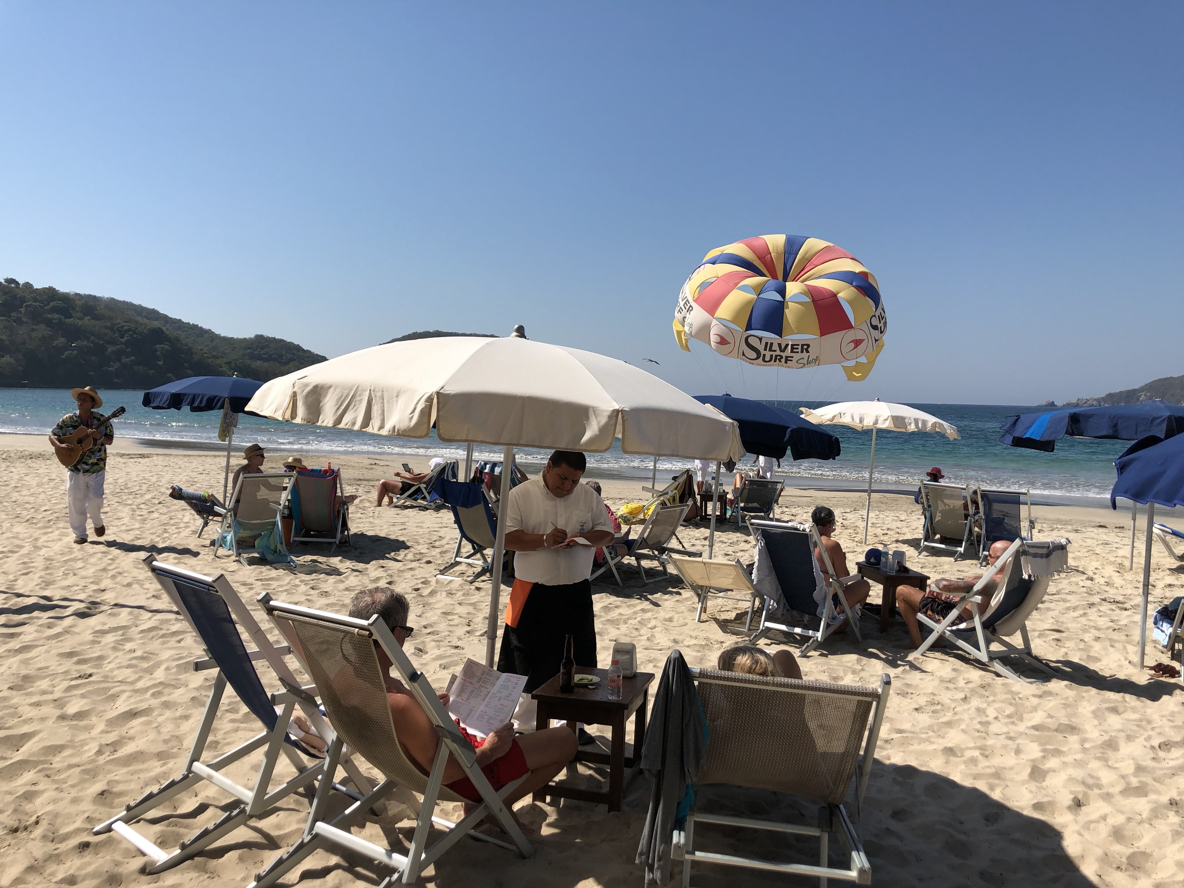 Restaurante La Perla image 1