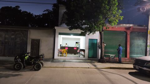 Antojitos Mexicanos "Rueda" image 2