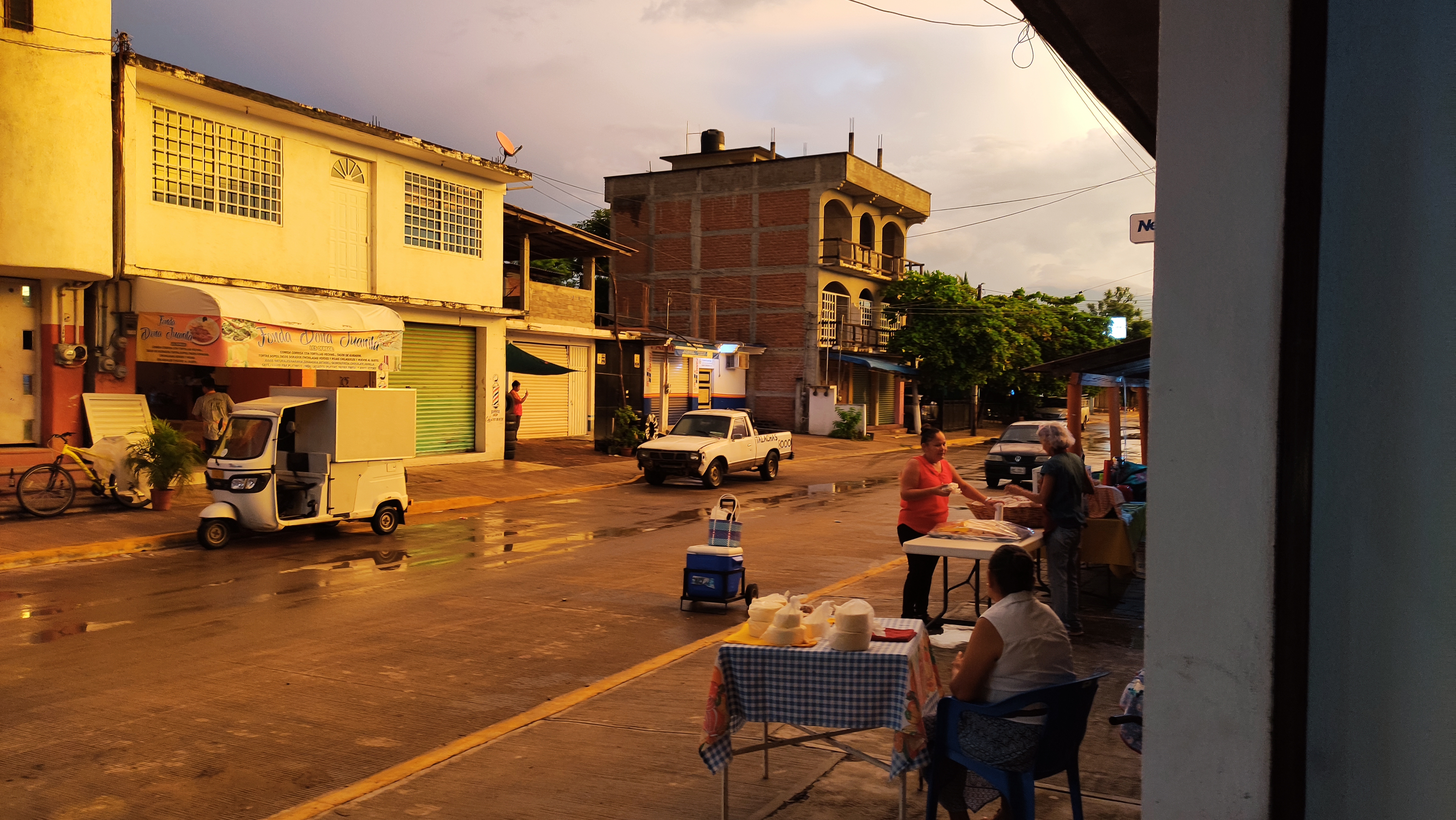 Antojitos Mexicanos "Rueda" image 3