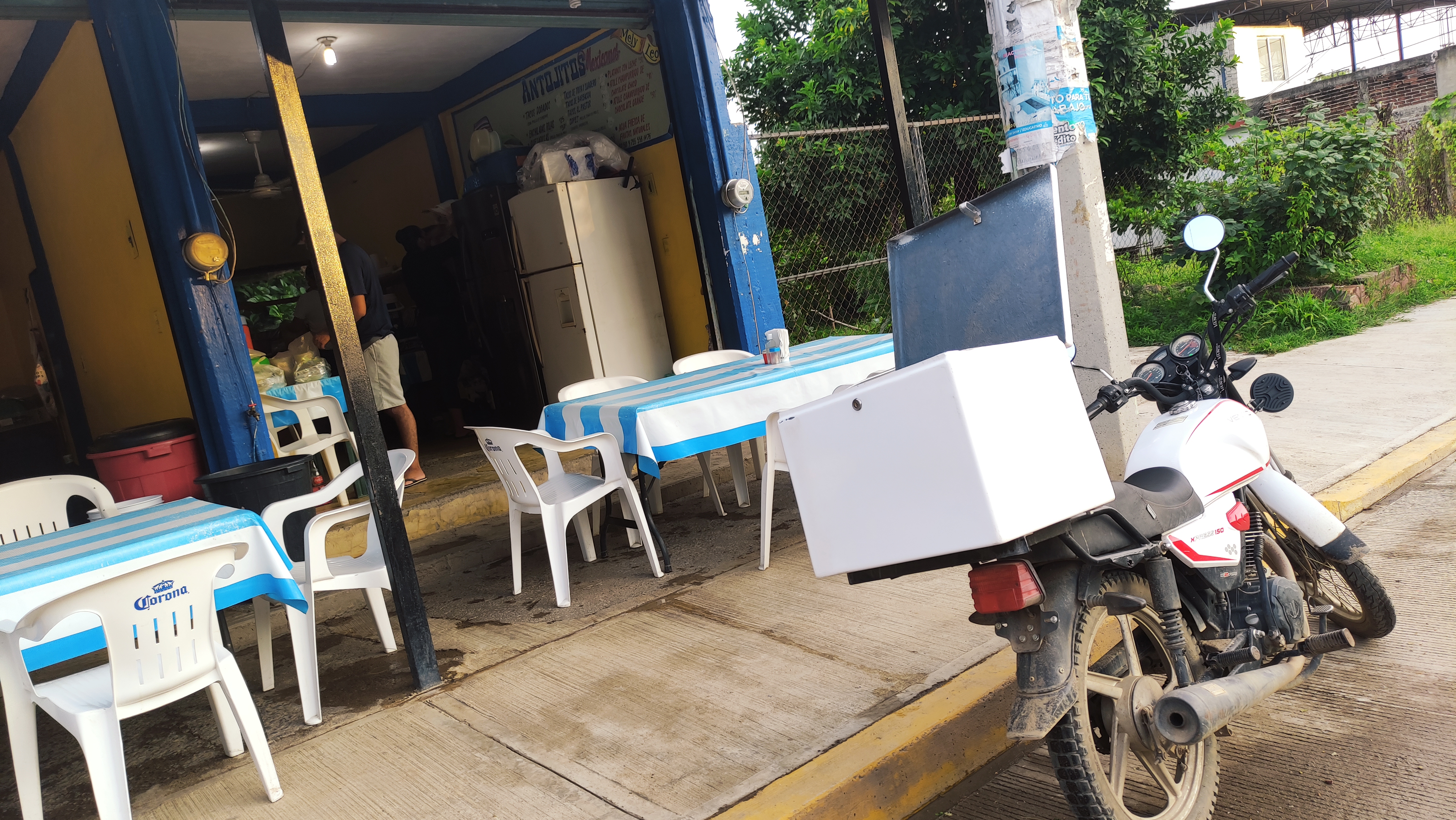 Antojitos Mexicanos "Mely & Leo" image 2