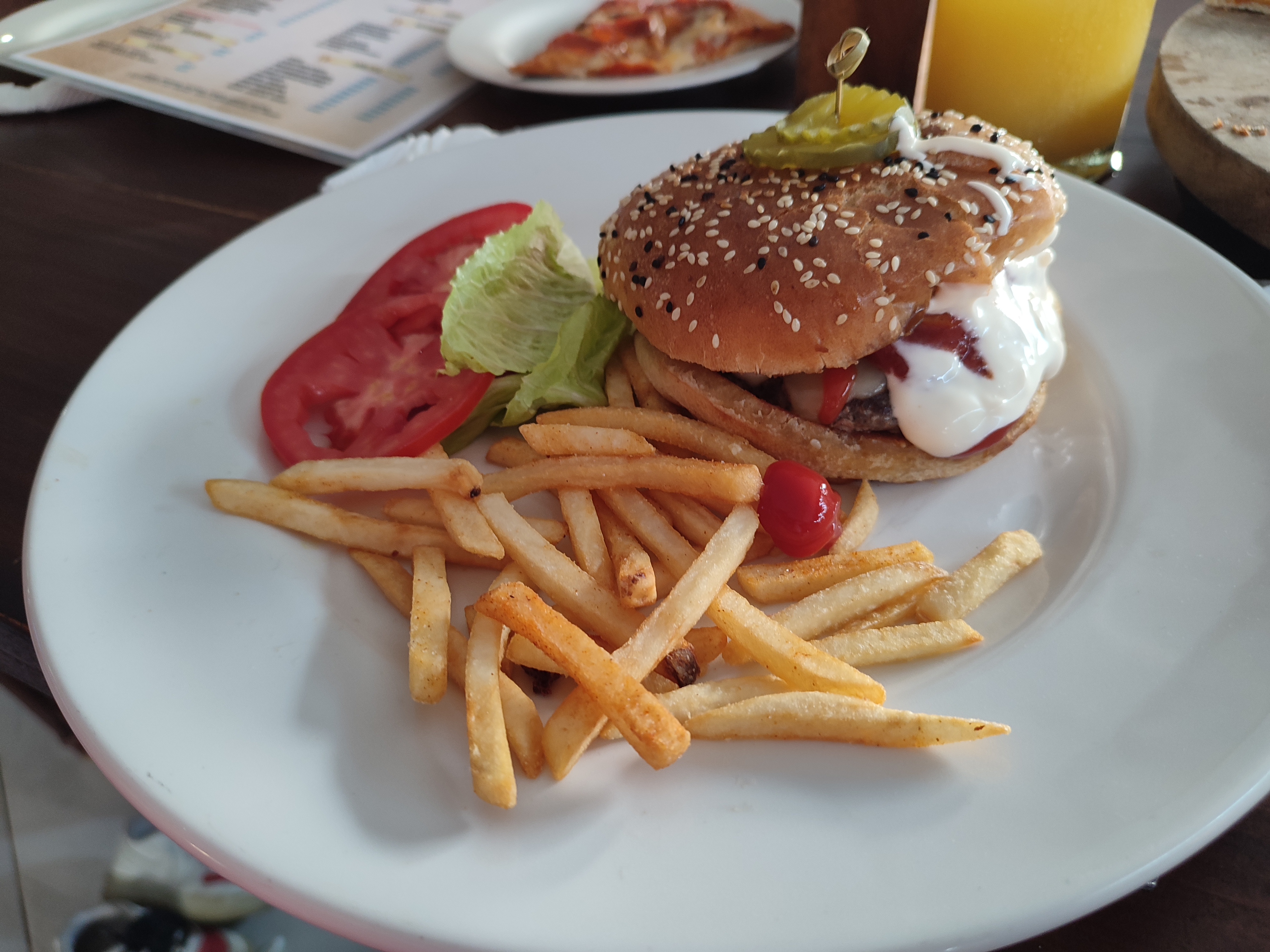 The Generals Sports Bar & Restaurant image 2