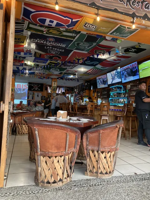 The Generals Sports Bar & Restaurant image 3