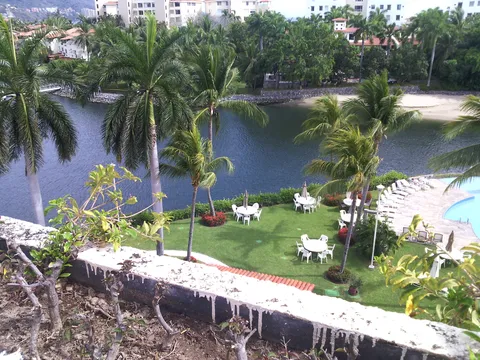 Fisher's Ixtapa image 6