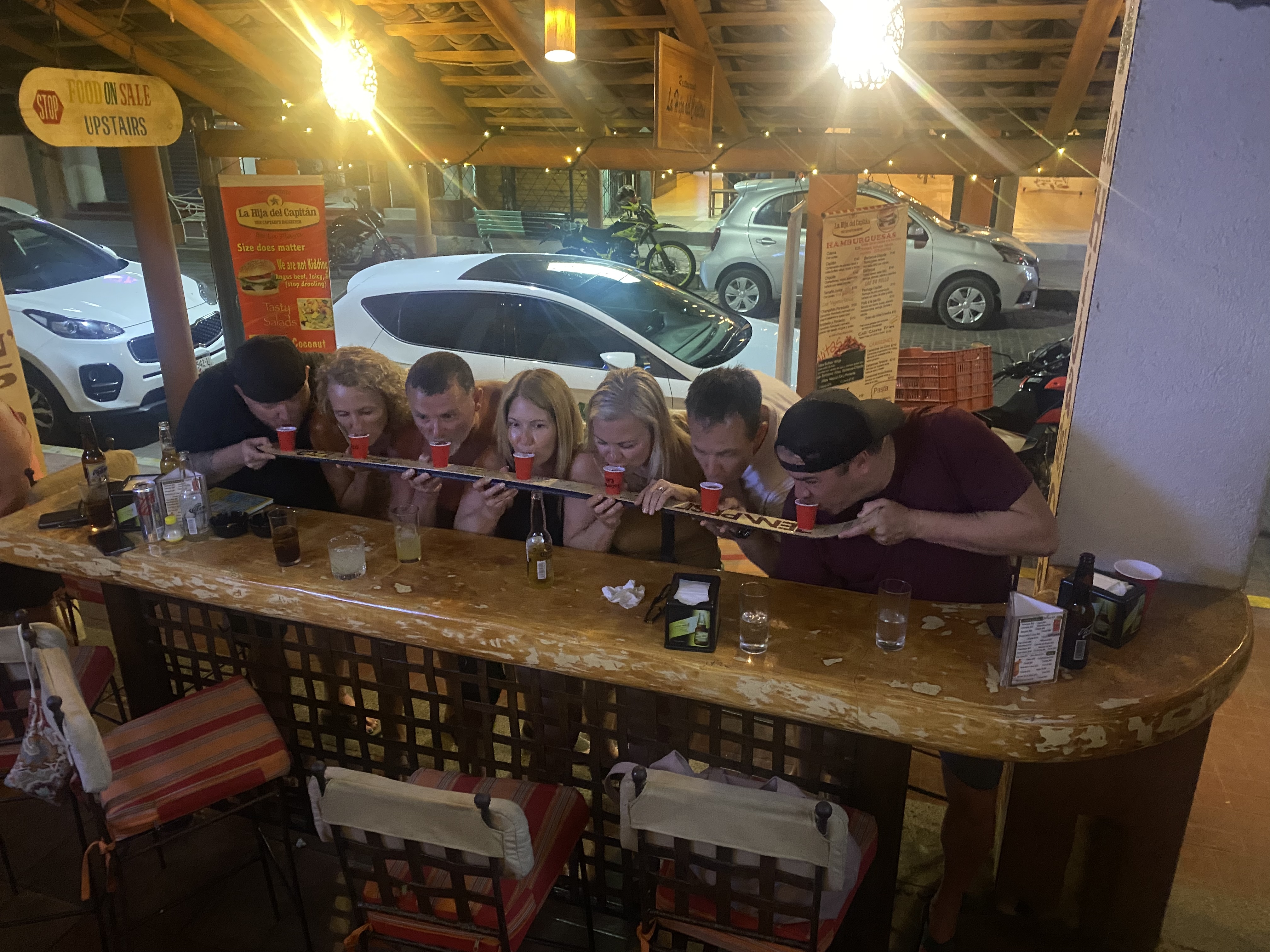 La Hija del Capitan / Bar La Playa image 5